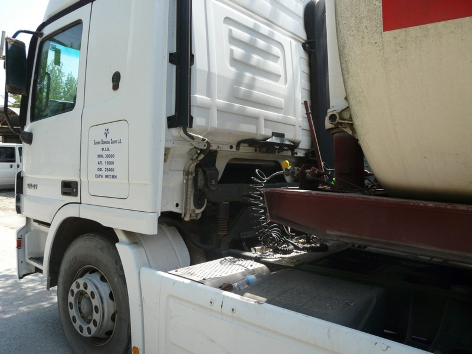 MERCEDES ACTROS Curtain side , REG NIK 4634,DIESEL , KM : 644682,Service Book available , Y.O.M 2004 - Image 3 of 12