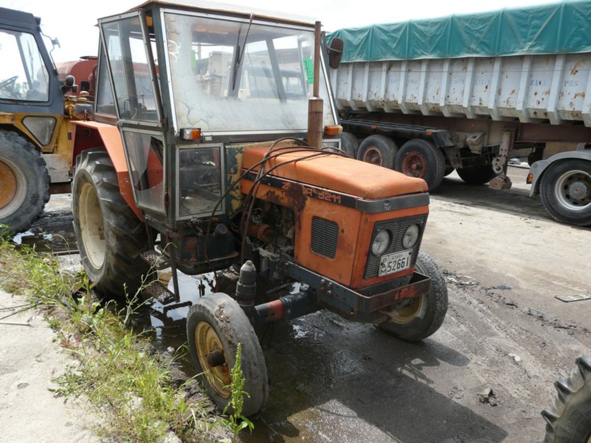 TRACTOR ZETOR 5211,REG :AM 52661 ,Missing Hr Counter , Missing generator (Located in Greece - - Image 2 of 12