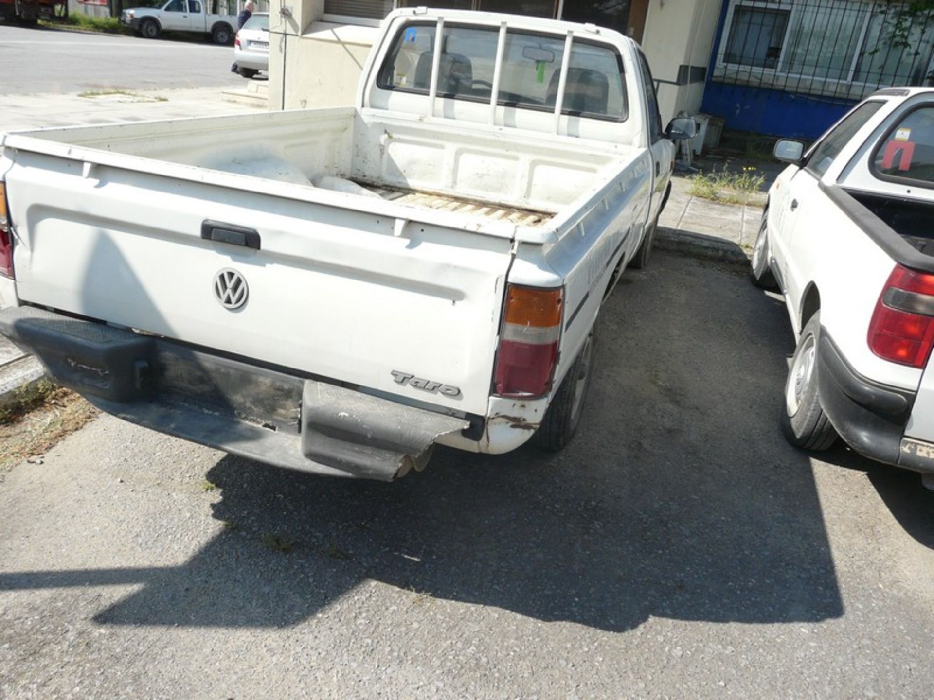 WV TARO REG NBY 4244 ,2.4 DIESEL ,KM 188583,Pick Up Truck ,2 Doors, Service Book Available , Year: - Image 6 of 15