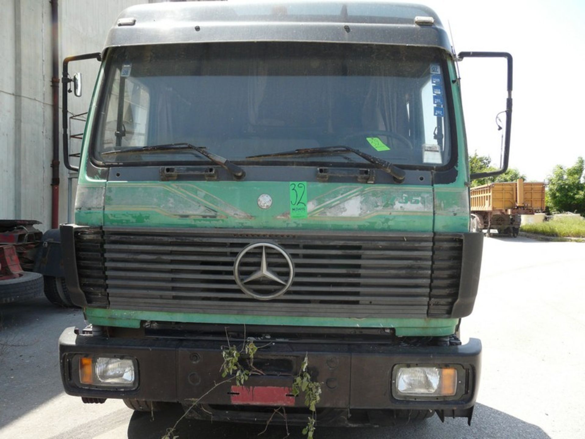 Tractor MERCEDES 1735, KM 183750, REG NBN 8221 (Located in Greece - Plati Imathias) Greek