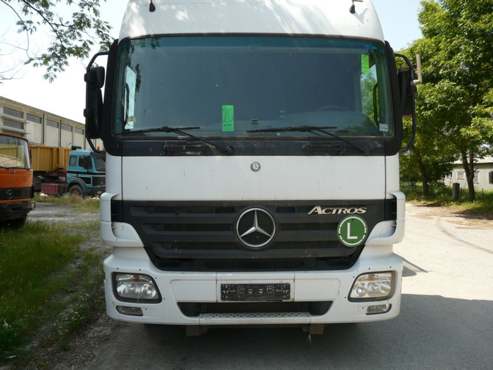 MERCEDES ACTROS Curtain side , REG NIK 4634,DIESEL , KM : 644682,Service Book available , Y.O.M 2004