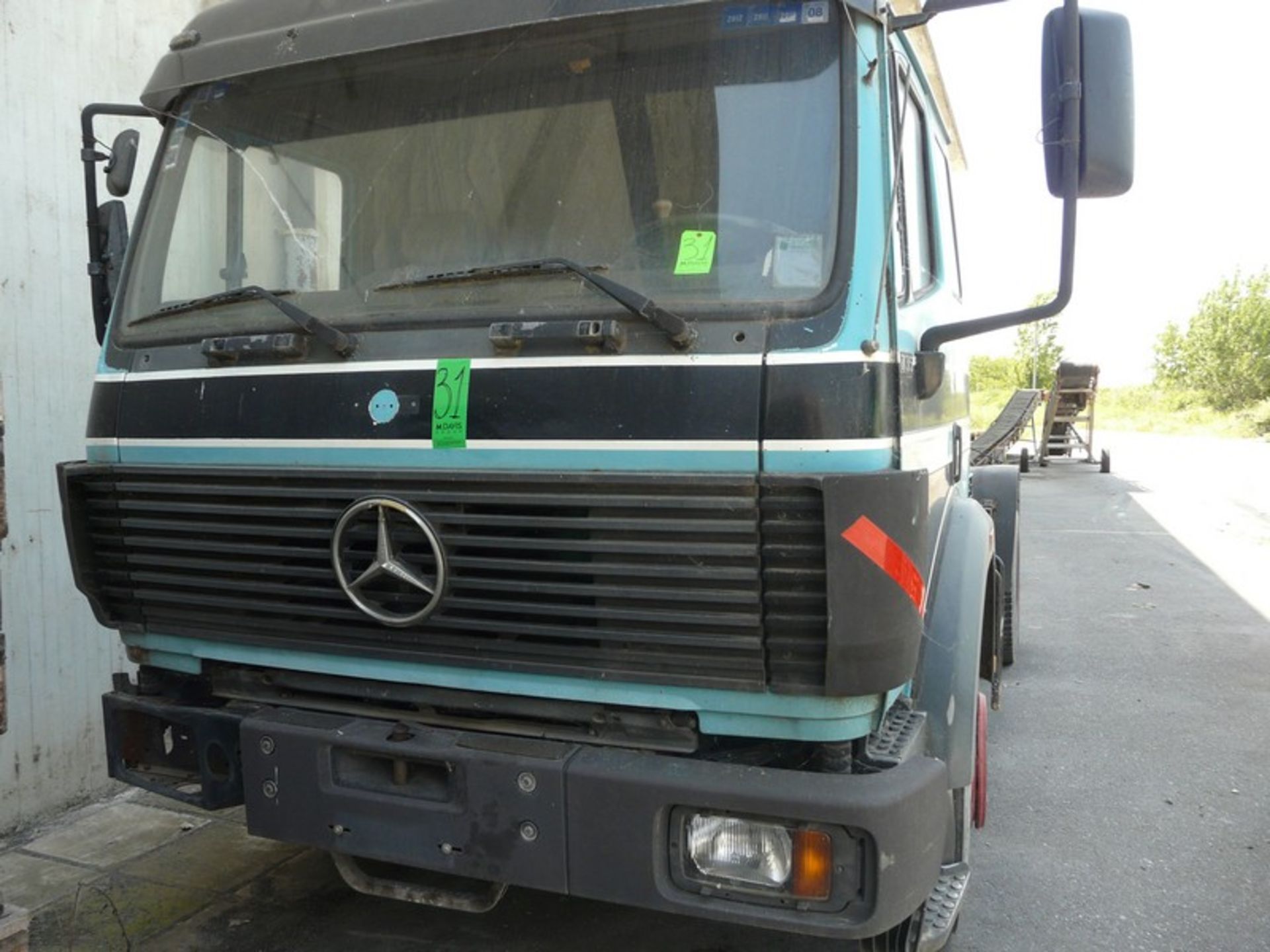 Tractor MERCEDES 1735, KM 225657, REG MBO 3254 (Located in Greece - Plati Imathias) Greek