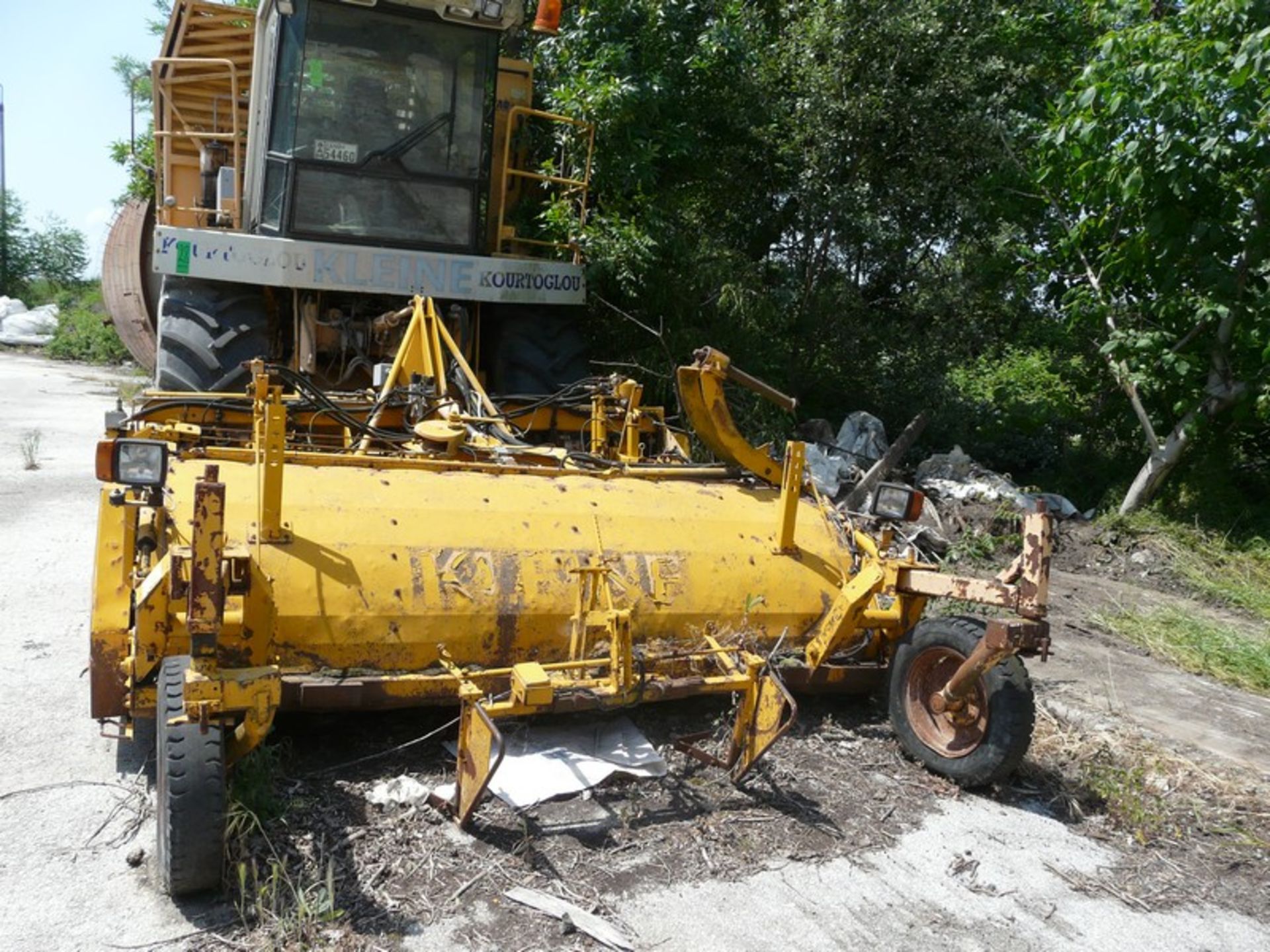 Sugar Beet harvester KLEINE SF-10, 6 ROW, REG XANTHI 54460, 5925Hours (Located in Greece - Plati - Image 2 of 13