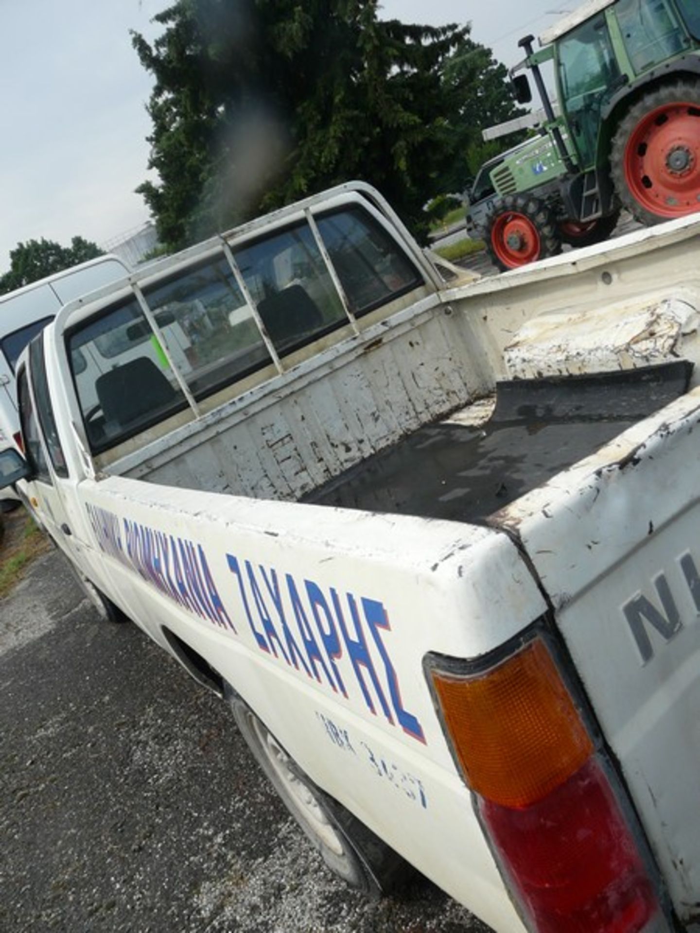 NISSAN KING CAB , REG: NBK 3437,PICK UP, PETROL ,KM 354381, WORKING CONDITION , MISSING BATTERY ( - Image 6 of 11