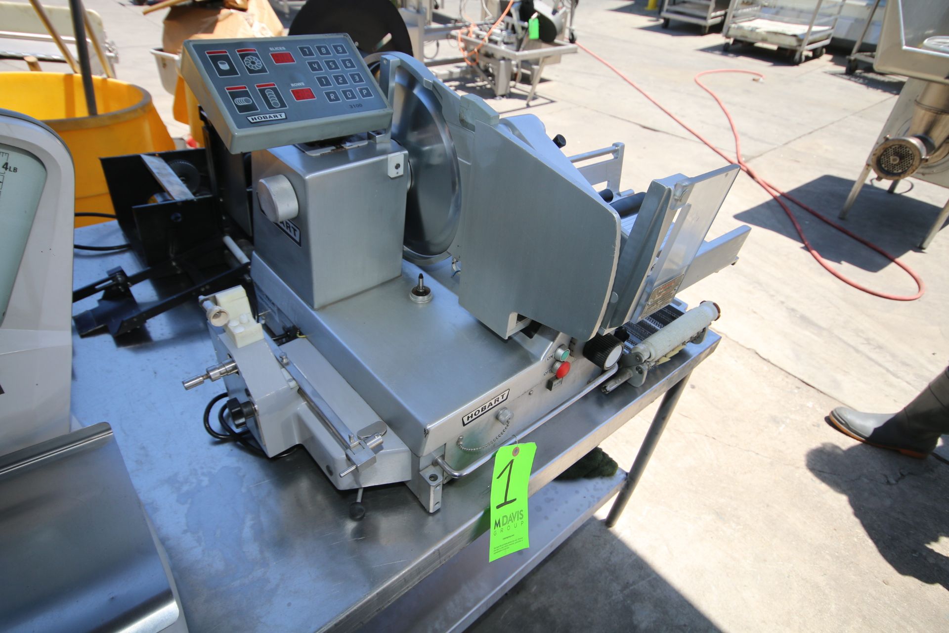 Hobart S/S Slicer, with Digitial Display, S/S Infeed and 11-1/2" Dia. S/S Blade - Bild 2 aus 3