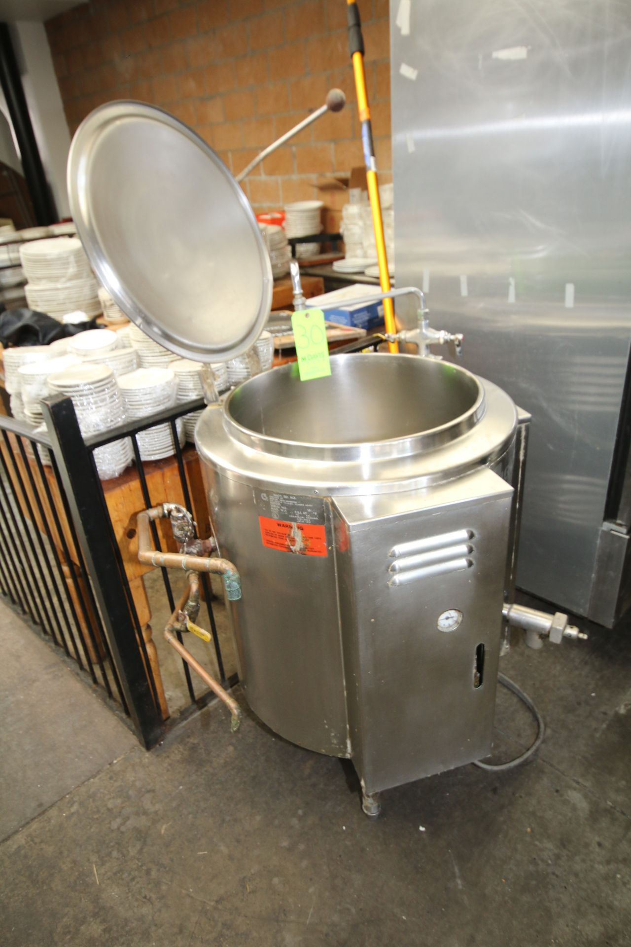 Groen 20 Gal. S/S Kettle, M/N EE420, S/N 231370, Max. W.P. 30 PSI @ 300 F, 208 Volts, 1 Phase, Nat’L