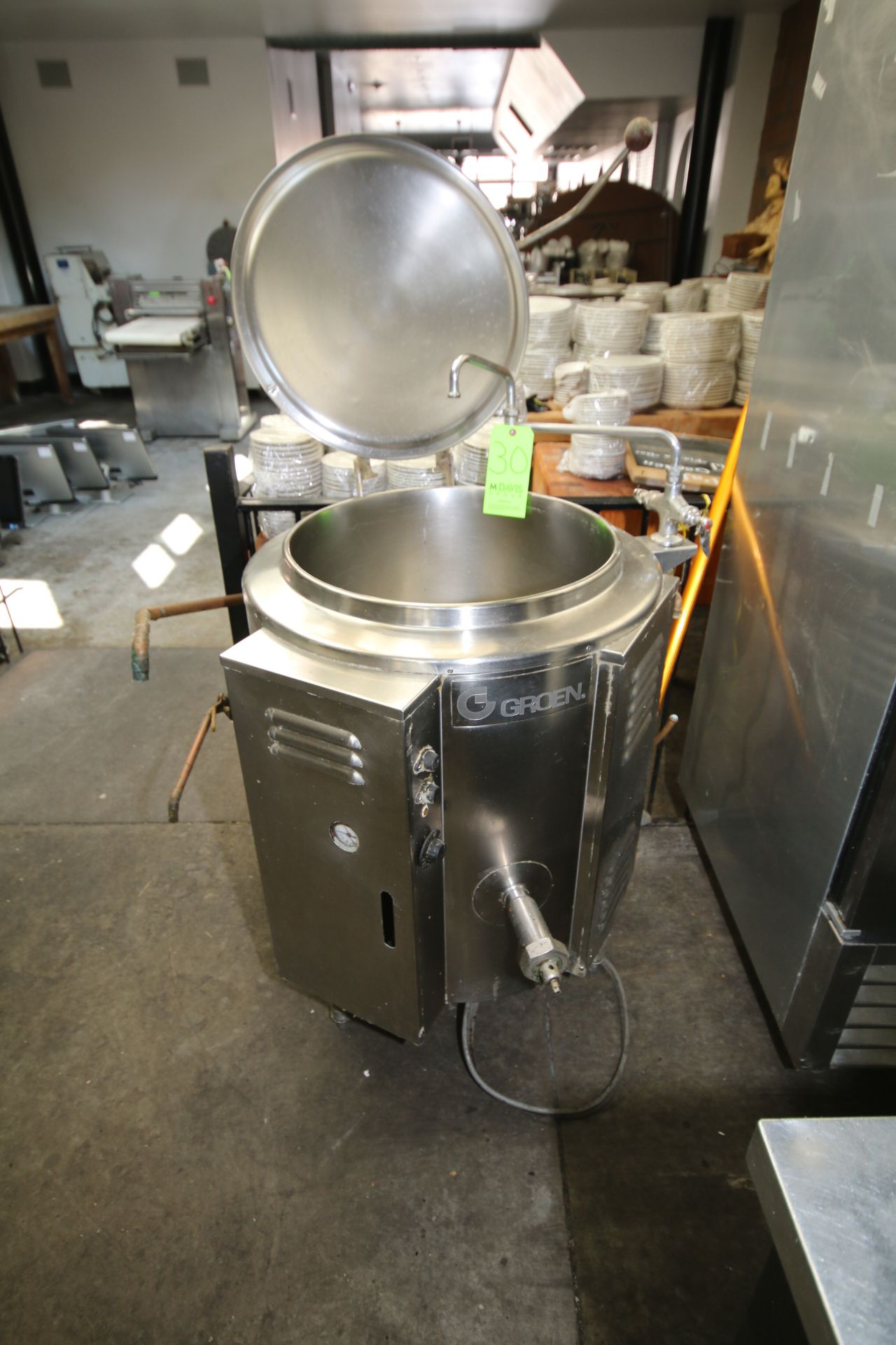 Groen 20 Gal. S/S Kettle, M/N EE420, S/N 231370, Max. W.P. 30 PSI @ 300 F, 208 Volts, 1 Phase, Nat’L - Image 3 of 6