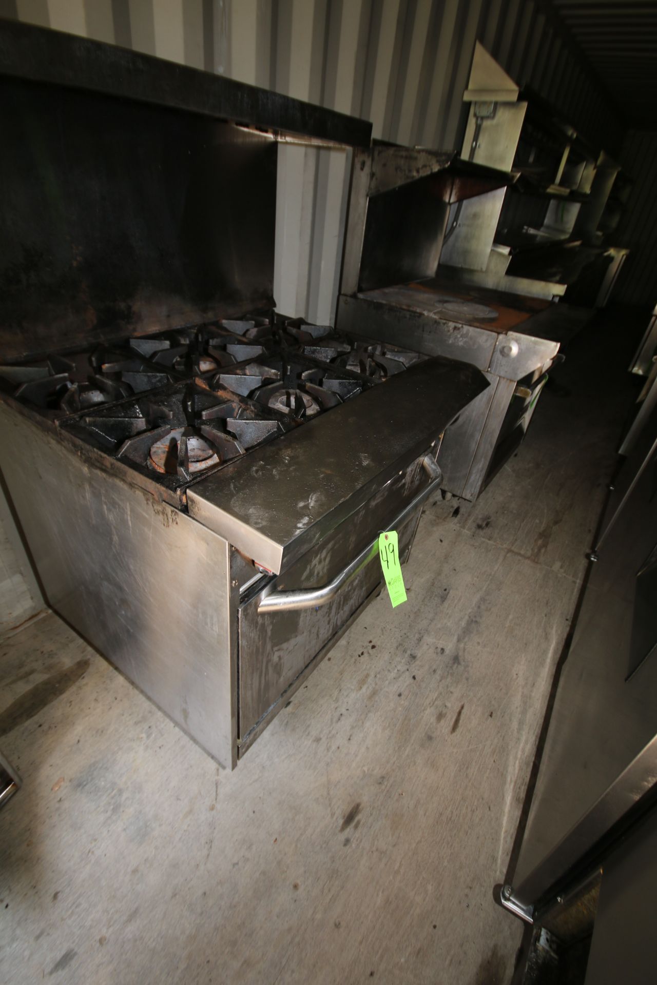 Bakers Pride 8-Burner Stove, with Bottom Oven and Racks, Natural Gas Operated - Image 2 of 4