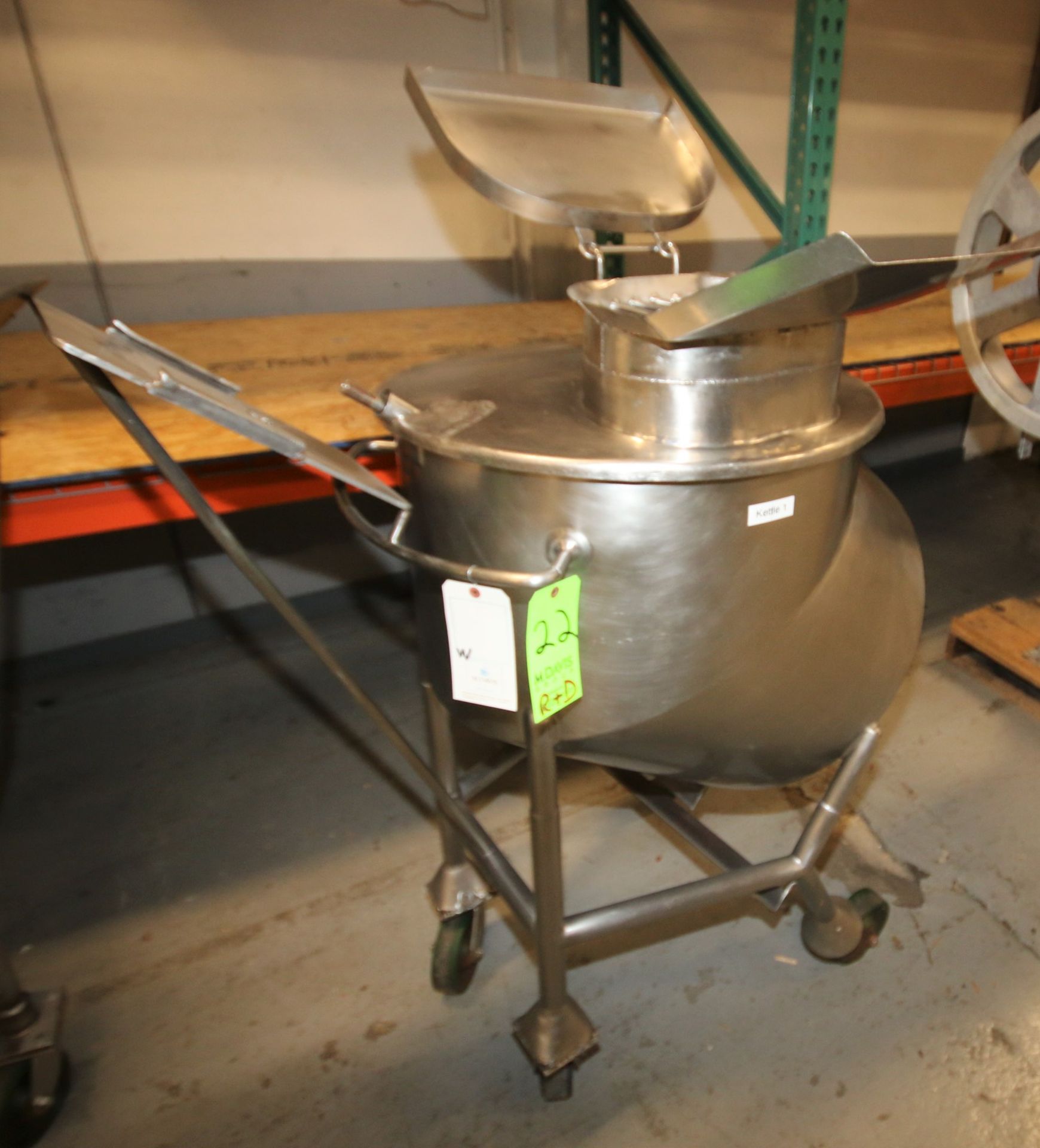 Aprox. 50 Gal. Off-Set S/S Kettle, with Agitator Shaft, Agitator Mounting Bracket, Removable Lid, On - Image 3 of 4