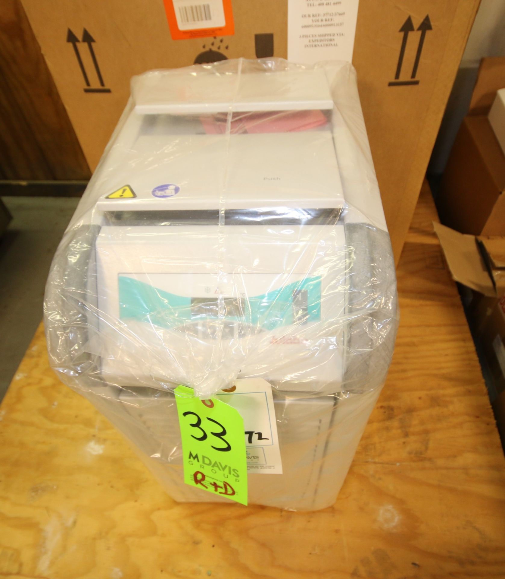 NIB Julabo Recirculating Cooler, Model FL601, SN 10257293, Order No. 9661006, 115V, -20 to 40°C, (