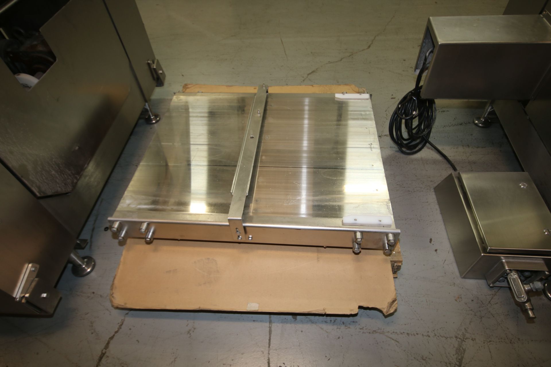 Moline 5 pcs @ 30 ft 9" S/S Dough Stamp / Guillotine In - Feed & Out-Feed S/S Conveyor System with - Image 7 of 13
