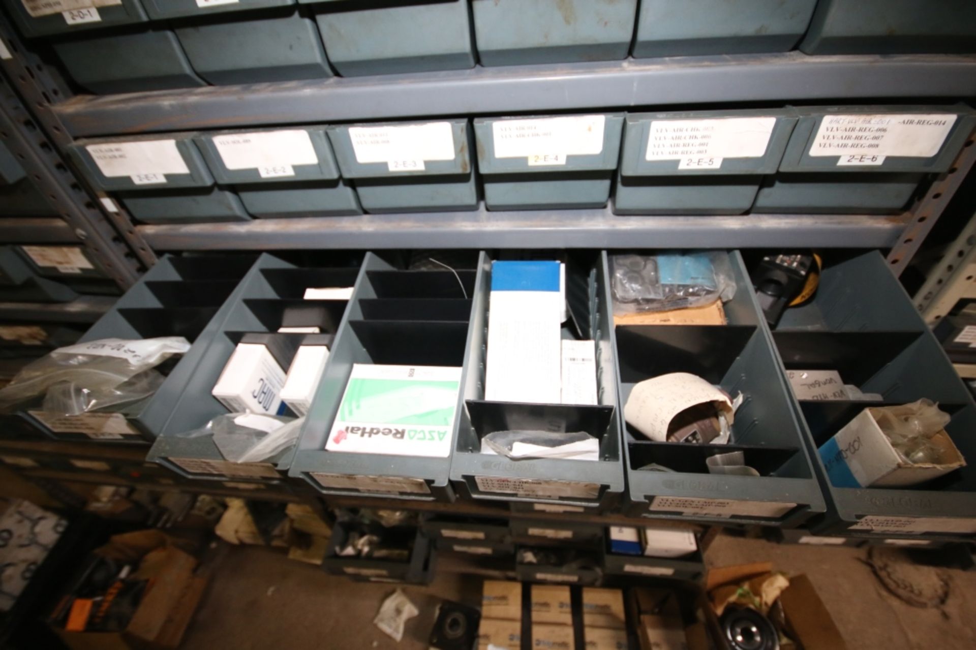 Shelf Units with Over 50 Parts Bins; Containing Mostly Bearings, Seals, Assorted Machine Parts and - Bild 10 aus 10