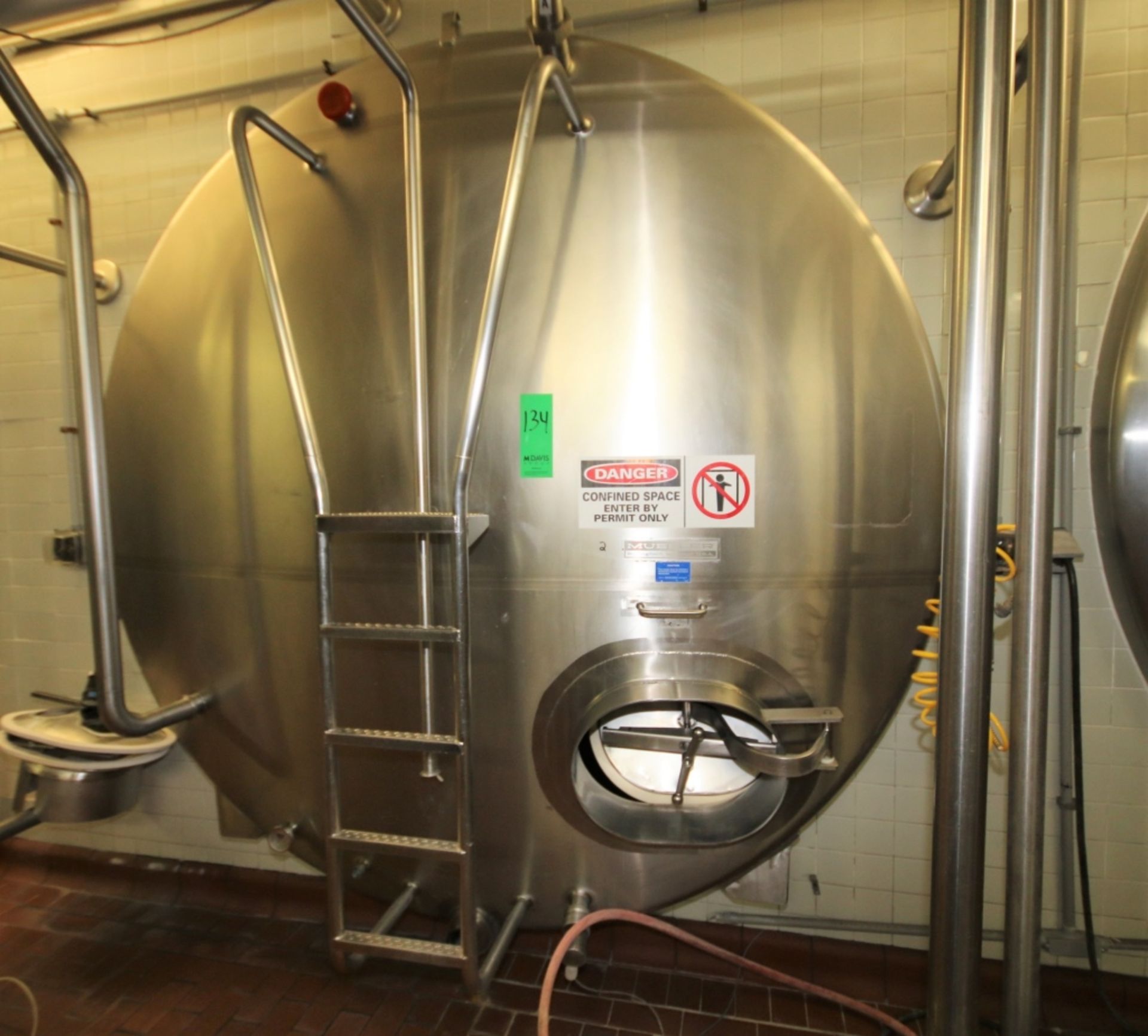 Mueller 6,000 Gal. S/S Horizontal Jacketed Tank with S/S Front Head and Vertical Agitation: 8'6"