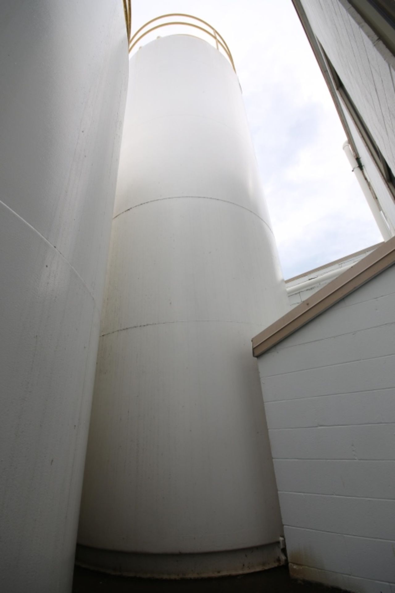 D.C.I. 15,000 Gal. S/S Vertical Jacketed Silo Tank Painted Exterior, with Alcove and Vertical