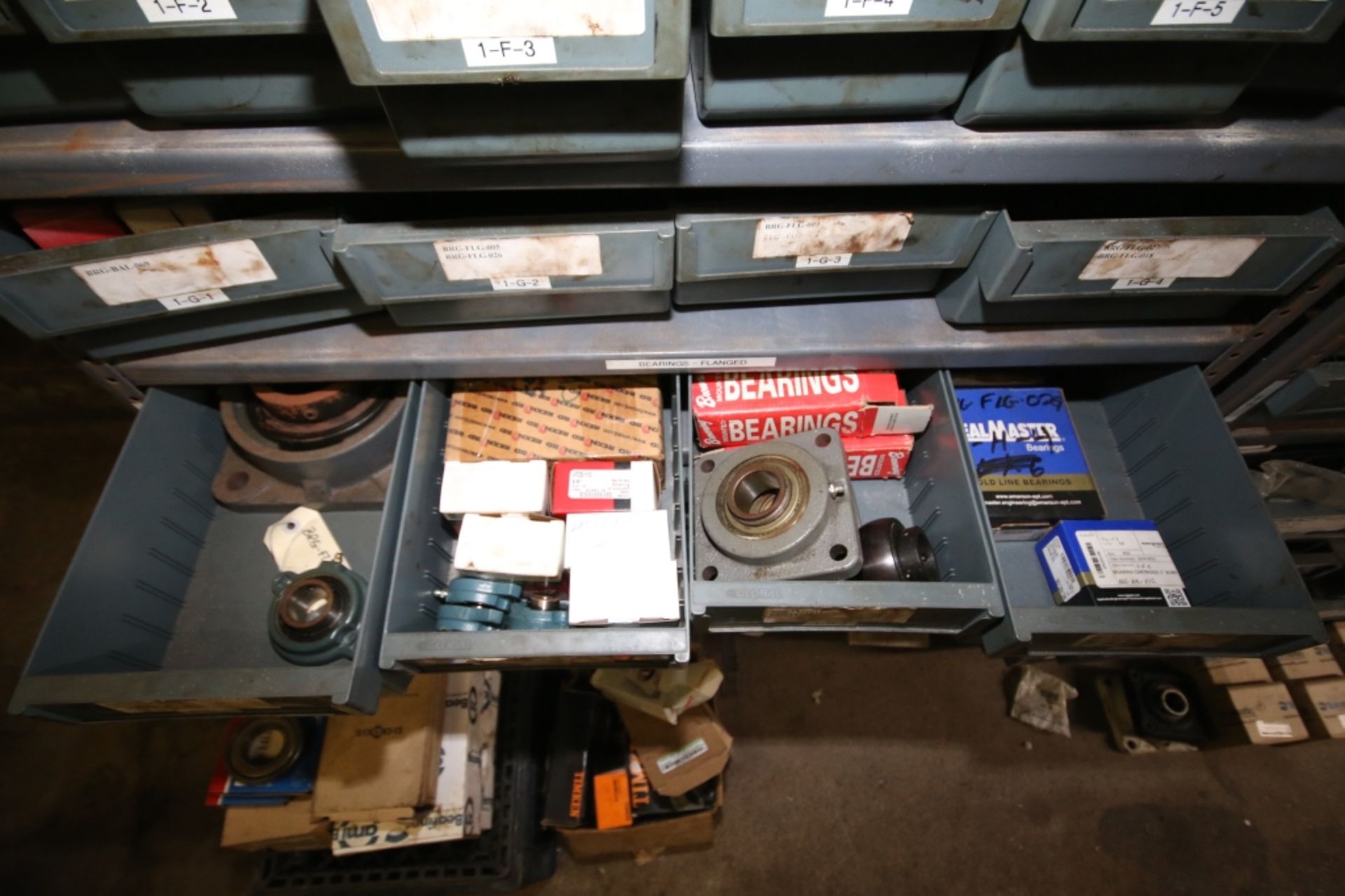 Shelf Units with Over 50 Parts Bins; Containing Mostly Bearings, Seals, Assorted Machine Parts and - Bild 6 aus 10