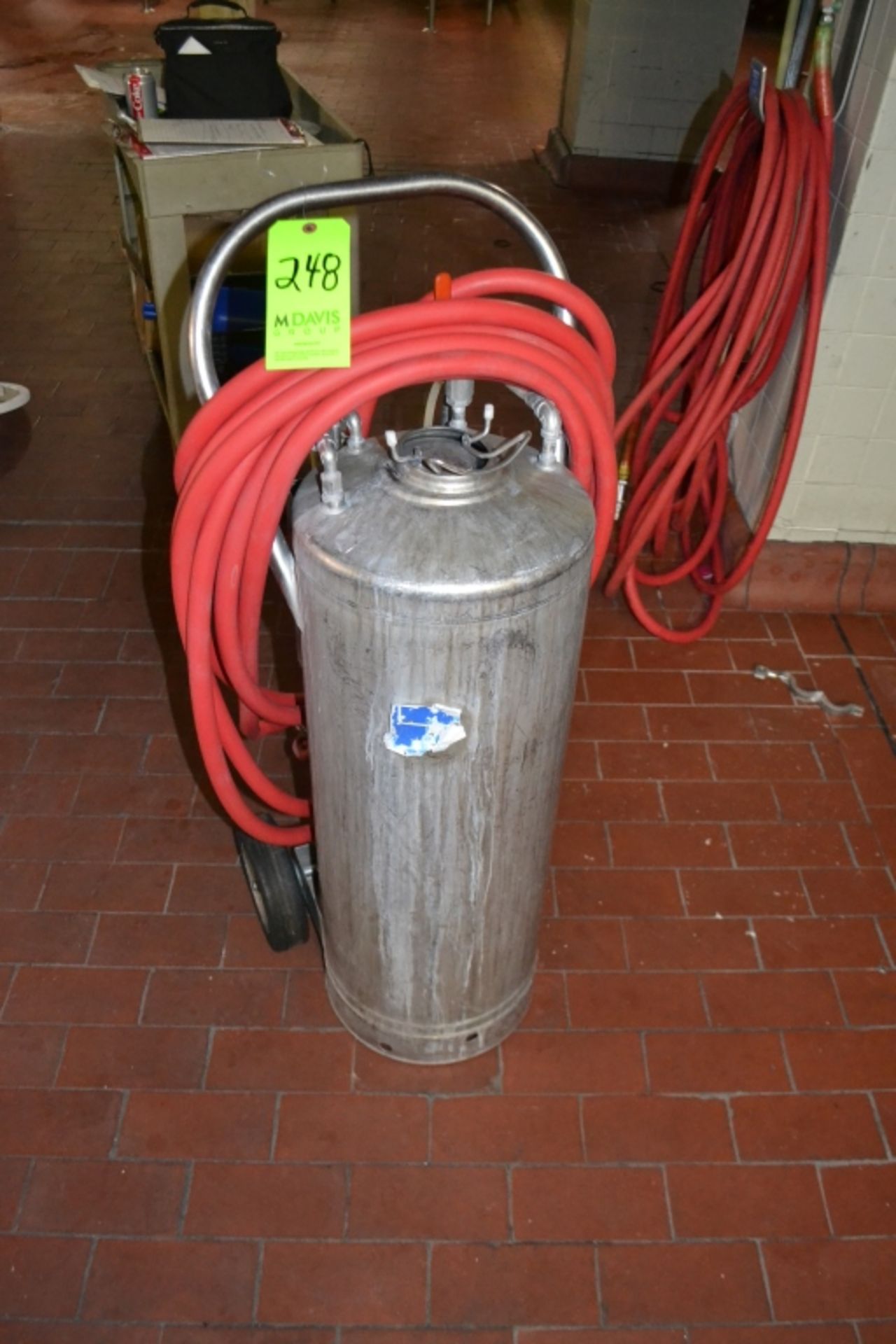 S/S Pressure Foamer Tank on Casters