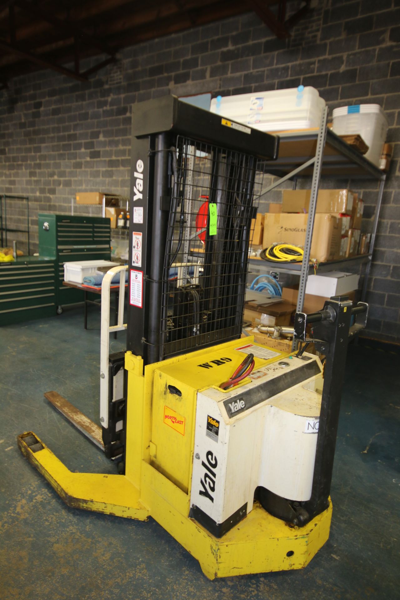 Yale Electric Pallet Jack, M/N MRW030LAN24CE083, S/N N509117, with 24 Volt Battery