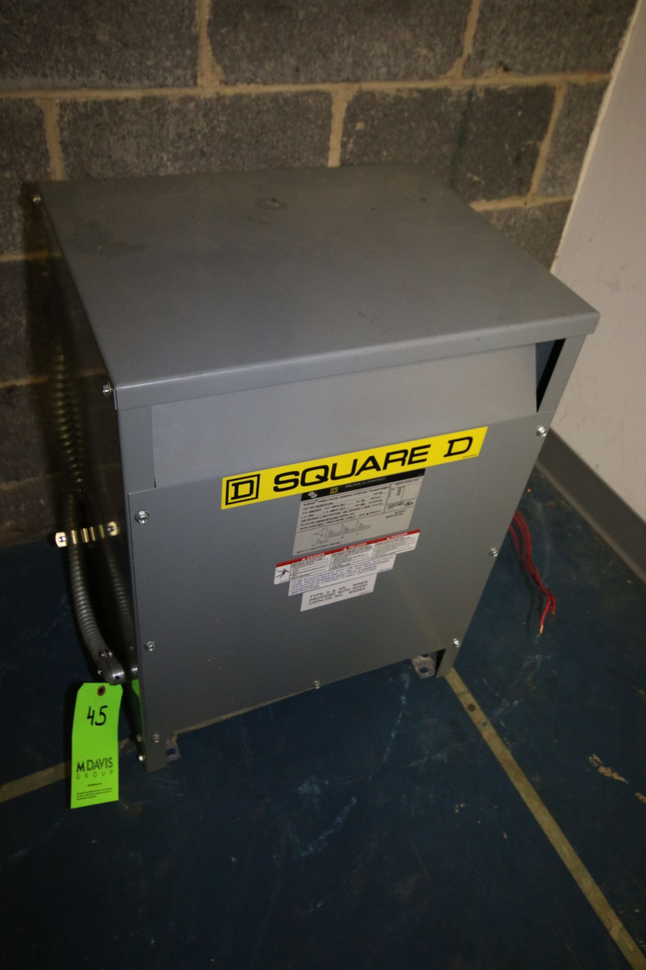 Square D Transformer, Sorgel 3 Phase, S/N 33350-28712-001, Cat #: EE30T3118H