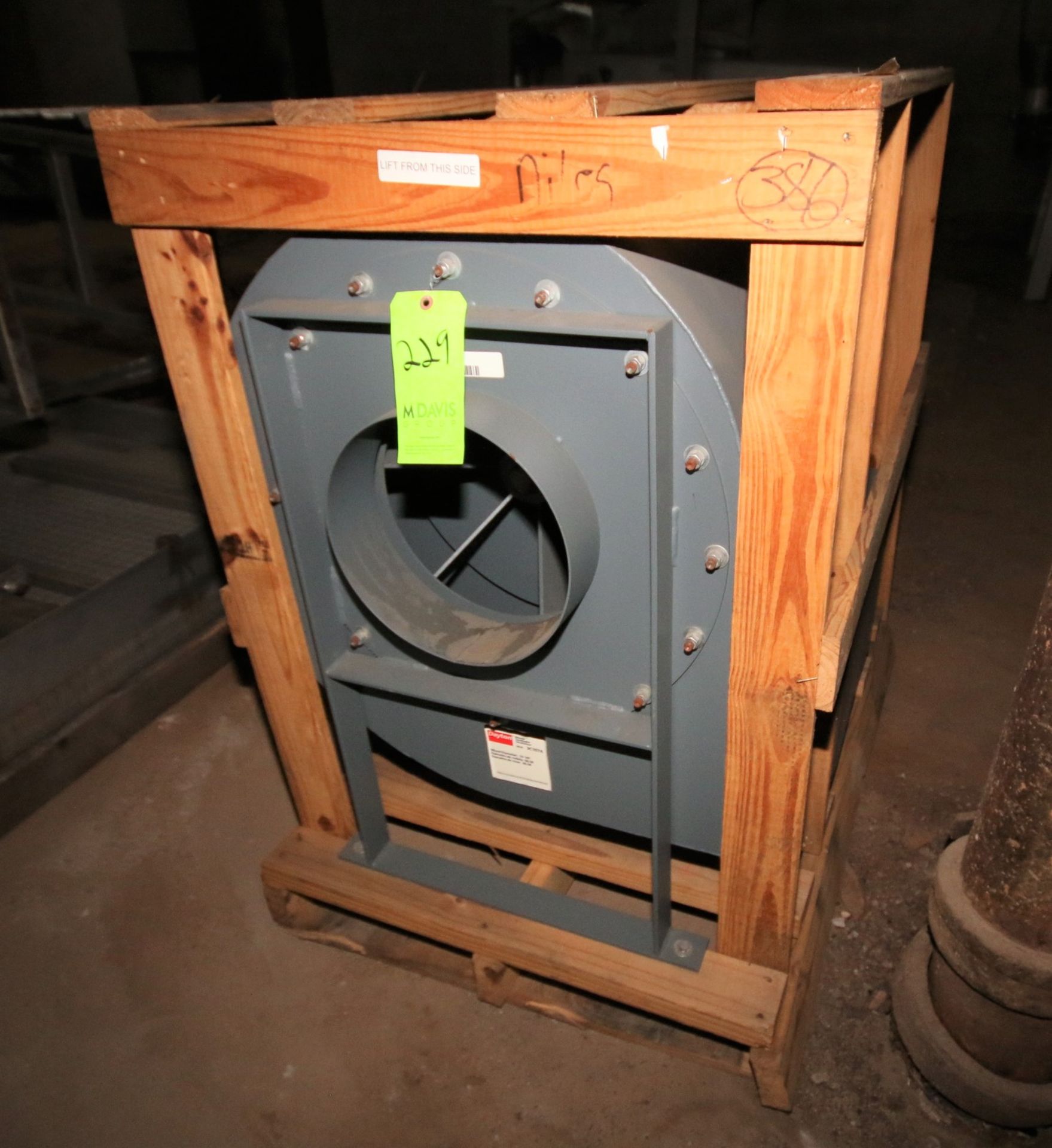New in Crate Dayton 19" Blower, Model 3C107A