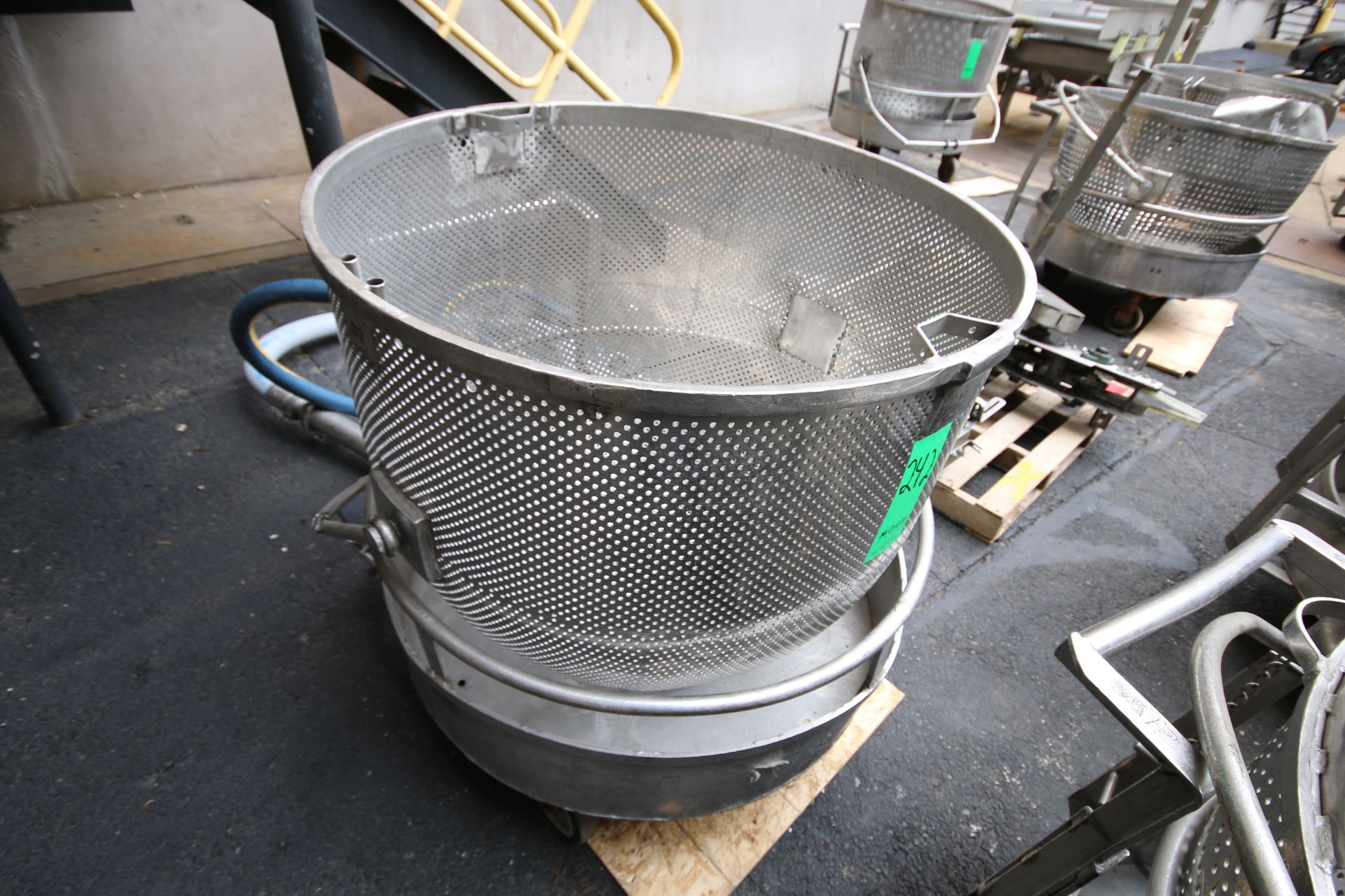 ~38" W x 35" D S/S Basket Strainer with Buggy