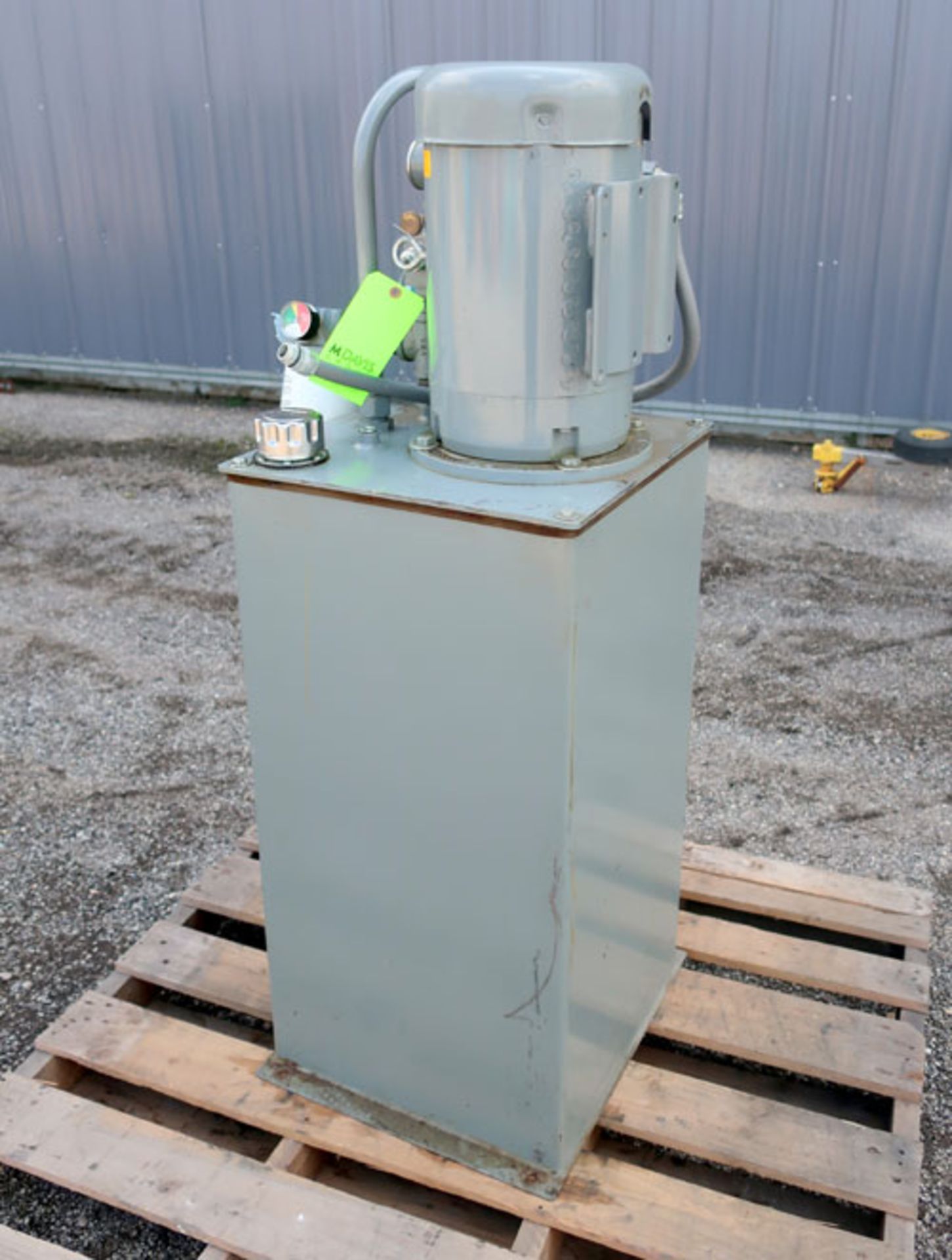 K.R. West Company hydraulic power unit with 40 gallon tank. 20 GPM, 250 psi. Serial # MS595901. 3/