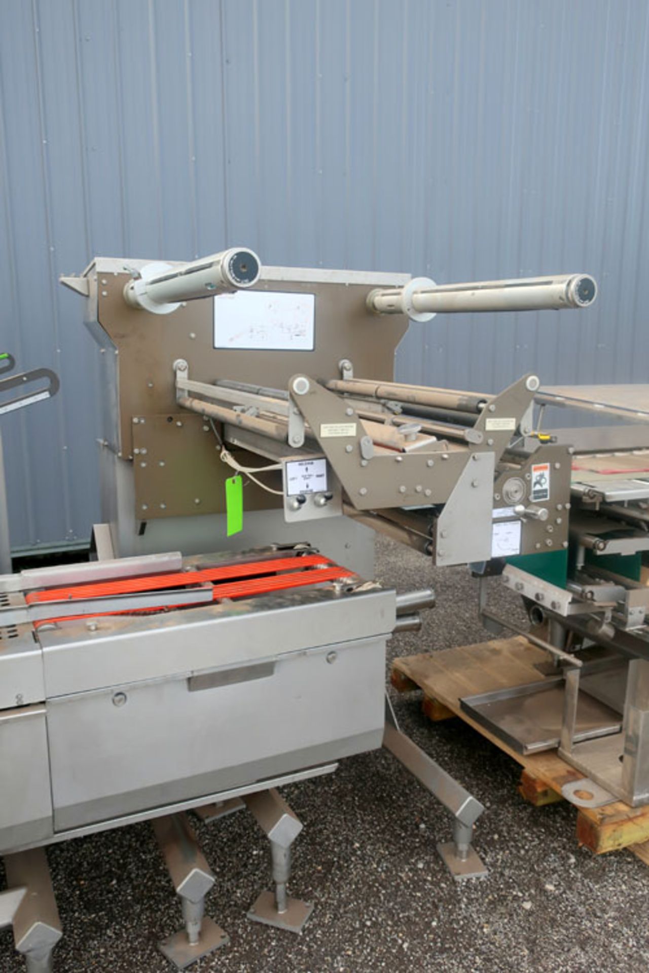 Campbell Wrapper Corp. Horizontal Flow Wrapper, Model: Revolution. Unit has a 2-up seal head, - Image 18 of 46