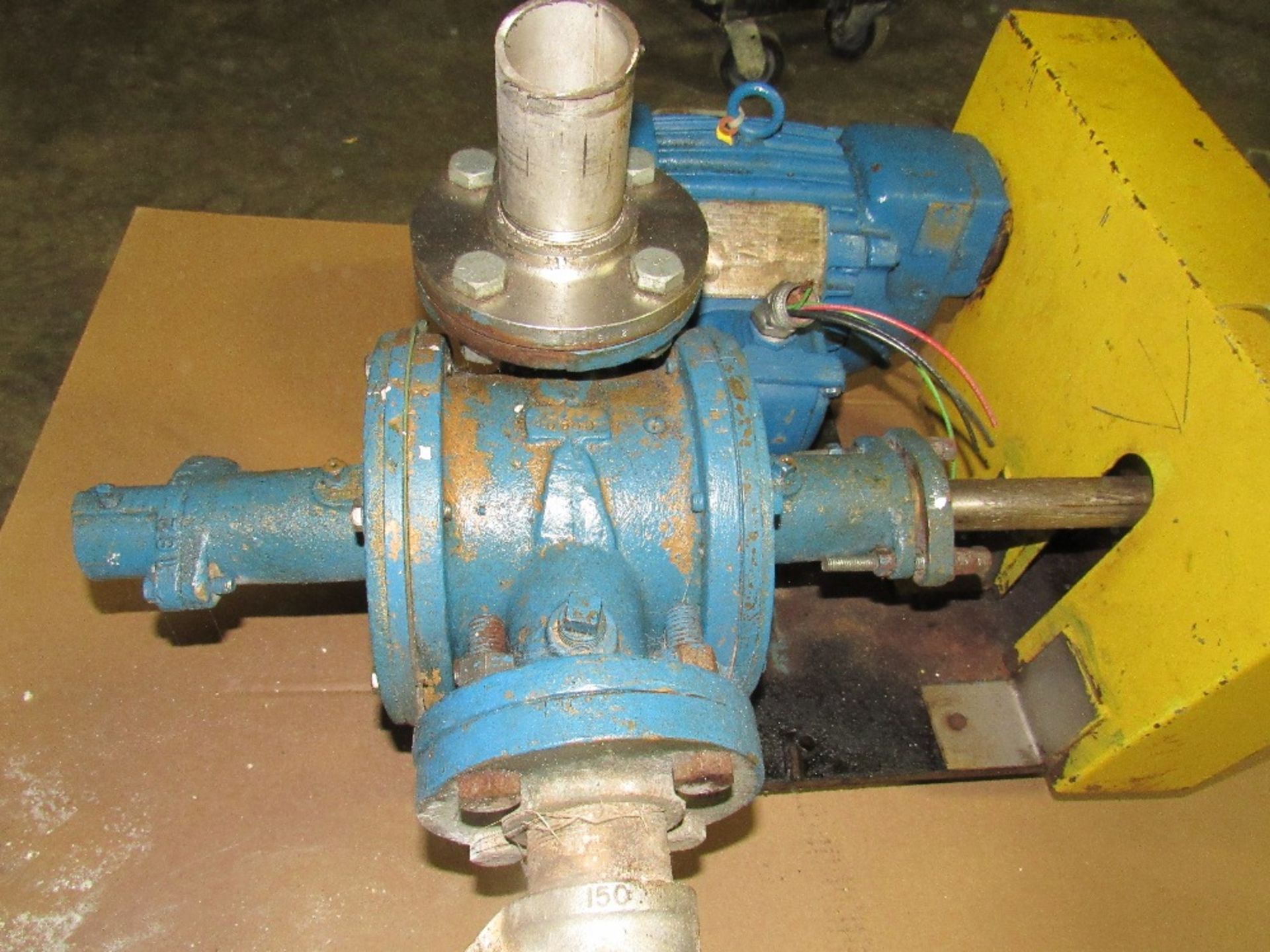 Positive displacement Pump with Relief Valve, Chain and Sprocket drive. -- (RIGGING INCLUDED WITH - Image 5 of 10