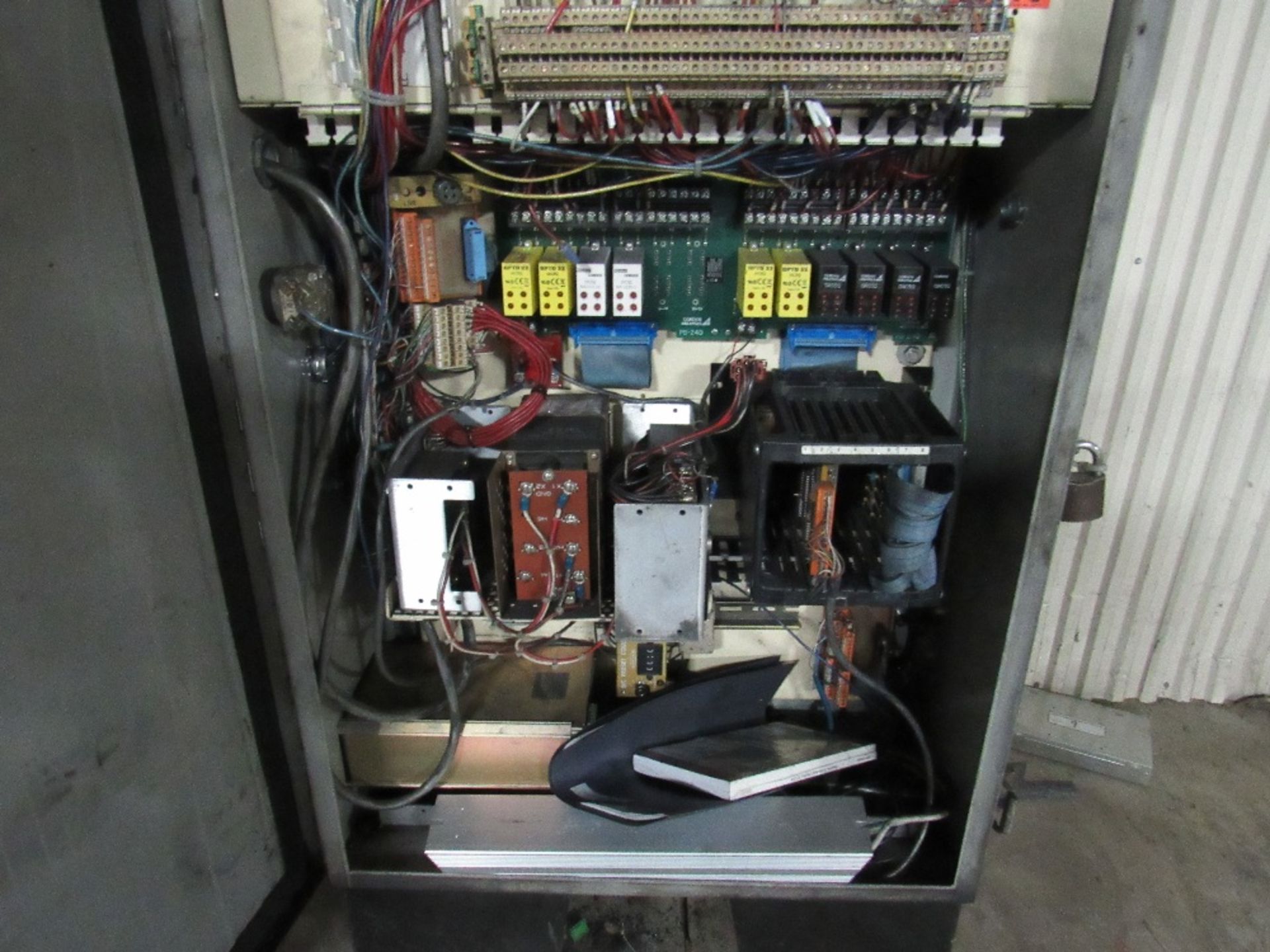480V Electric Control Box with Misc. controller including VFD, Disconnect, etc. -- (RIGGING INCLUDED - Image 31 of 36
