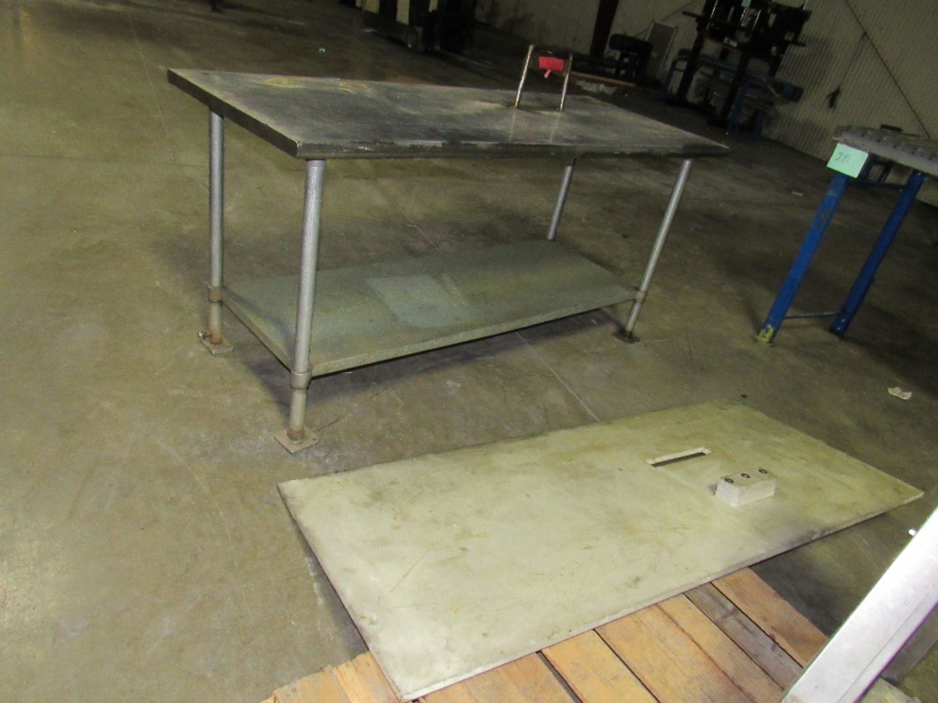 Stainless Steel Table with Teflon removable Plate Cover - Galvanized second surface -- (RIGGING - Image 12 of 14