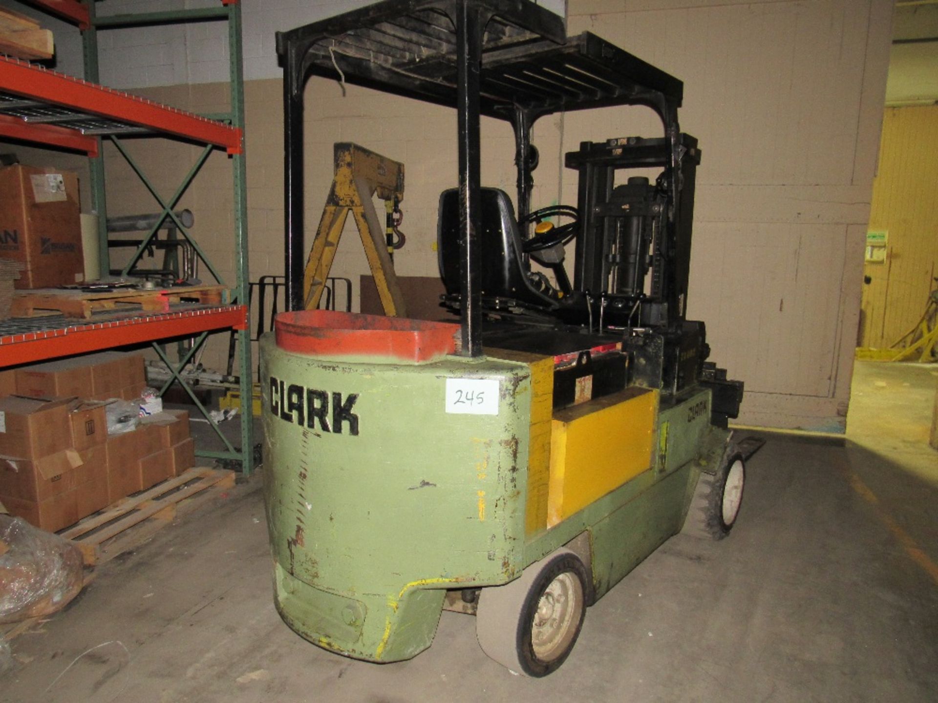 Clark Heavy duty 8000 pound Sit Down Forklift Truck battery operated. Battery weak (Rigging and - Image 2 of 38