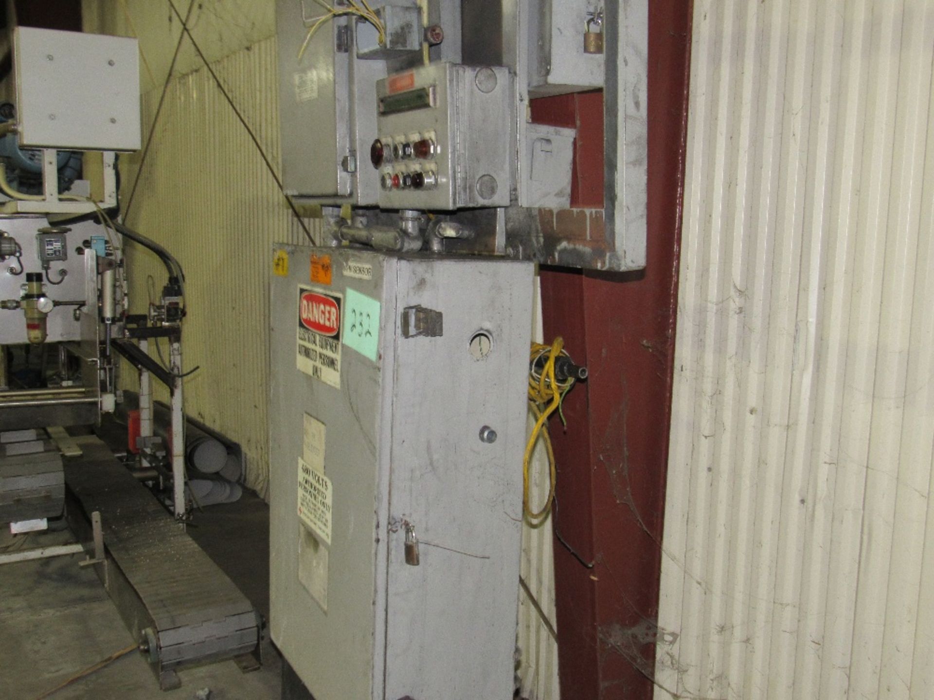 480V Electric Control Box with Misc. controller including VFD, Disconnect, etc. -- (RIGGING INCLUDED - Image 26 of 36