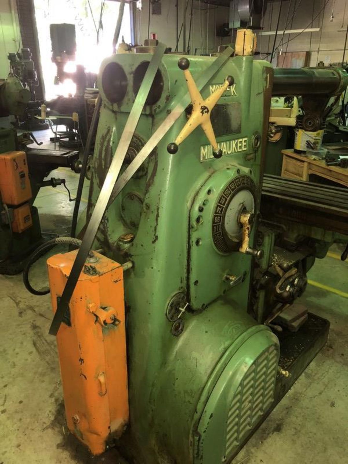 Milwaukee Horizontal Milling Machine, Model K, S/N 26-3615, 1500 RPM Capacity , with 65" L x 15-1/2" - Image 5 of 5