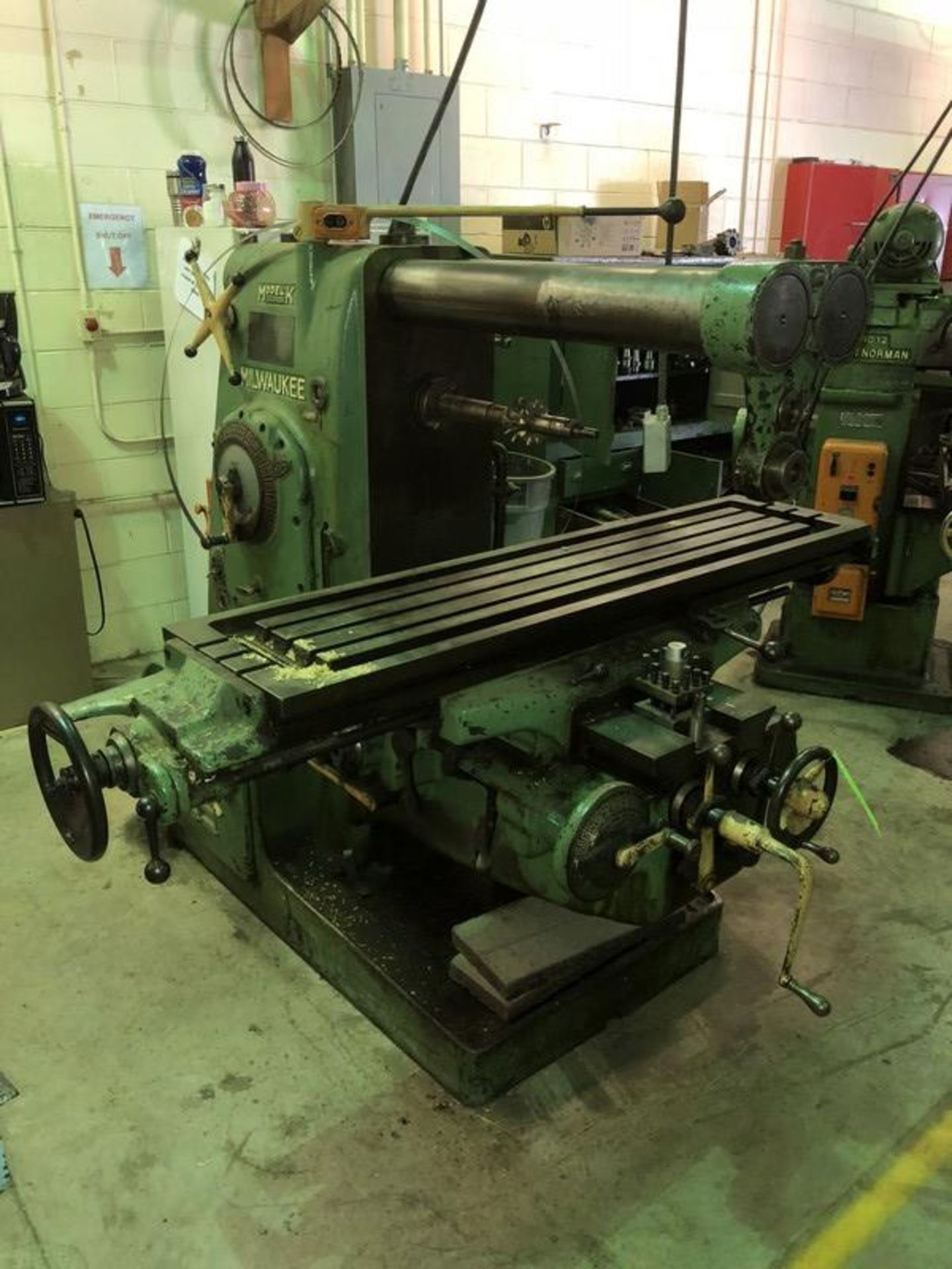 Milwaukee Horizontal Milling Machine, Model K, S/N 26-3615, 1500 RPM Capacity , with 65" L x 15-1/2" - Image 2 of 5