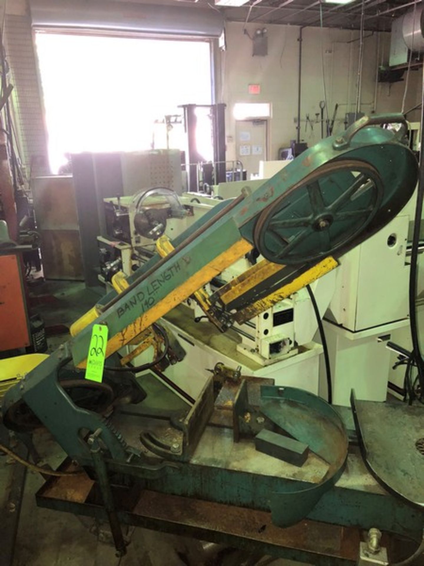 Wellsaw Horizontal Band Saw, Model 8, S/N 22357, Band Length 140" (LOCATED IN FARMINGTON, WEST - Image 2 of 4