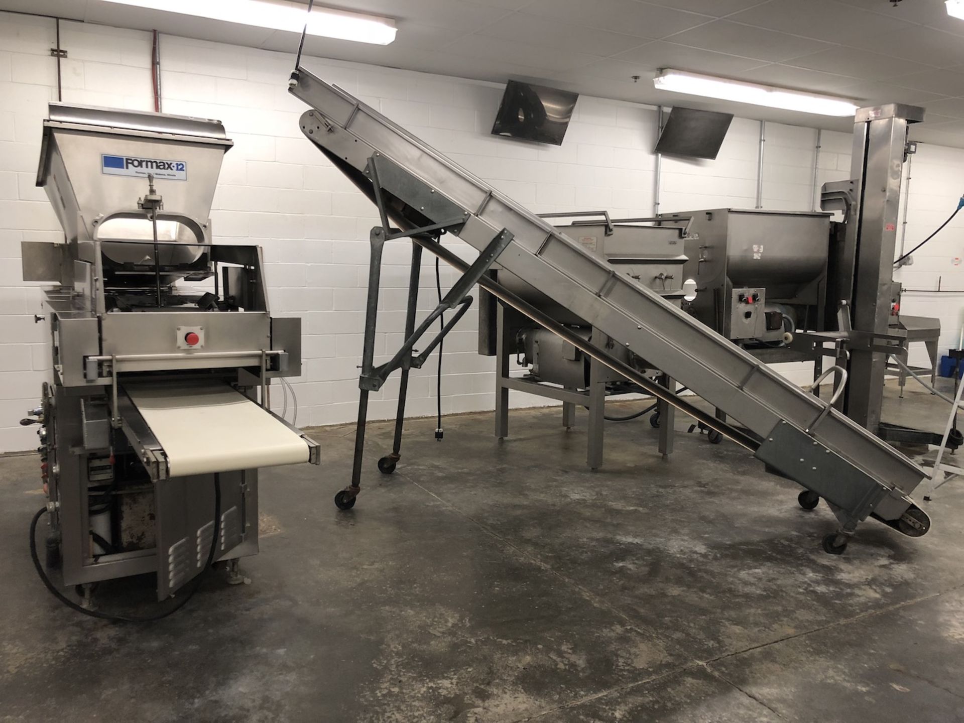 Hobart Portable Stainless Steel Incline Conveyor, Model BC1813, S/N 27-012–680, - Image 4 of 4