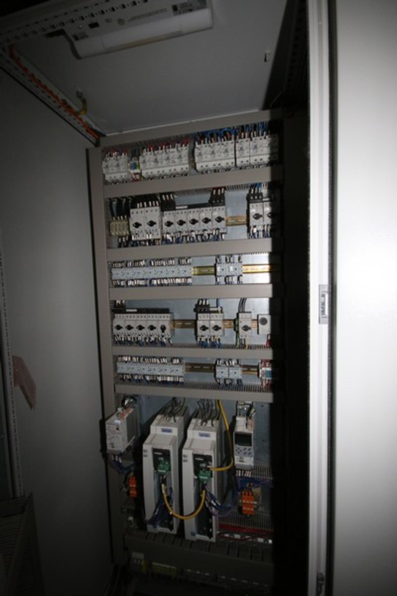 Alphacos 4-Door Control Panel, with Allen Bradley 17-Slot PLC (3-Missing Slot Inserts), with Allen - Image 3 of 6