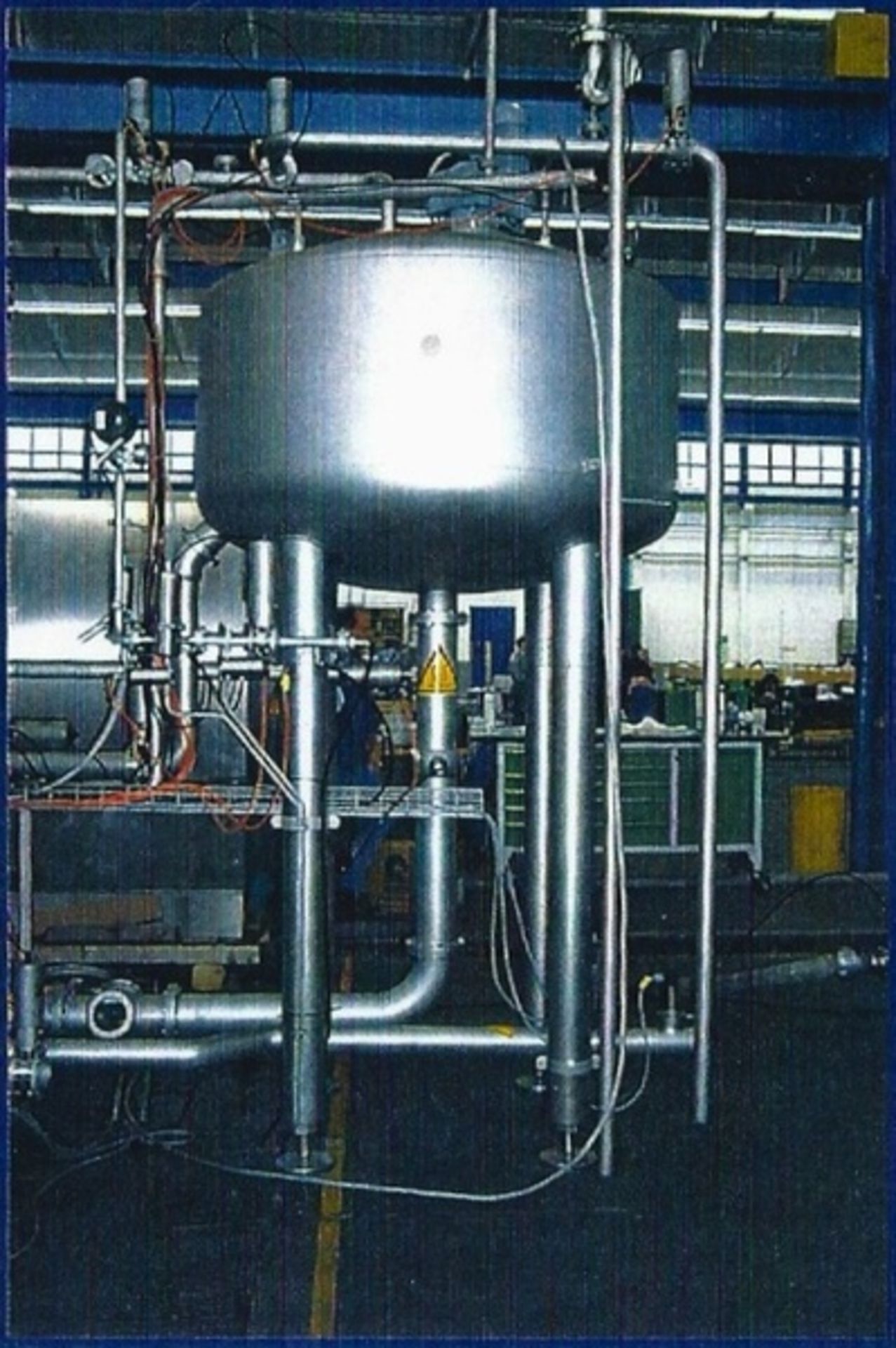 KHS 96 Valve Glass/PET Filler with Alcoa 24 Head Capper, 96 Computer Controlled Filling Valves - Image 3 of 11