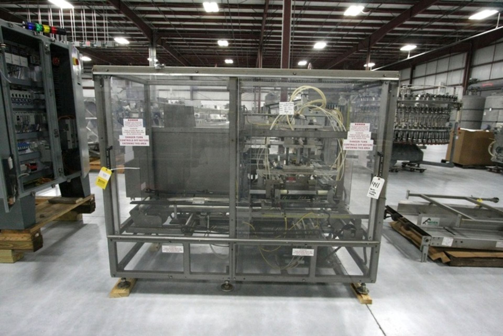 Moen BL901 Case Lidder, Allen Bradley SLC 5/03 PLC Quick Panel Touch Screen. Extended Lid 58 Hopper. - Image 4 of 9