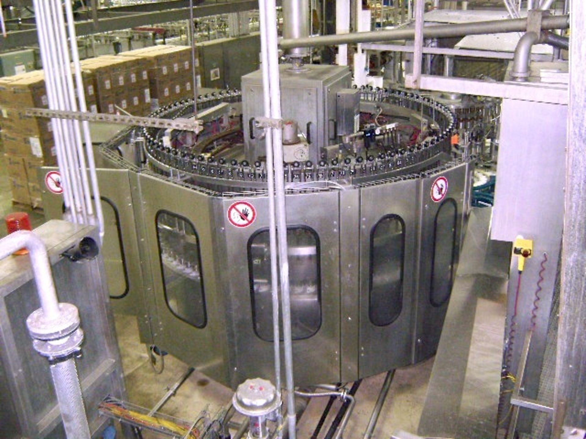 KHS 96 Valve Glass/PET Filler with Alcoa 24 Head Capper, 96 Computer Controlled Filling Valves