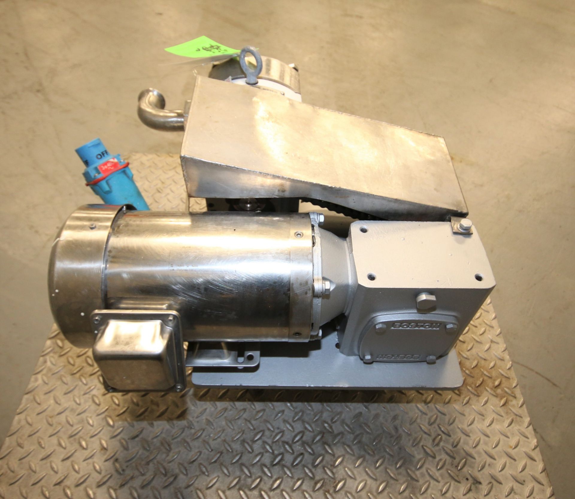 APV Positive Displacement Pump, Model R3, S/N 1000002789260, 1.5" Threaded S/S Head With One - Image 3 of 7