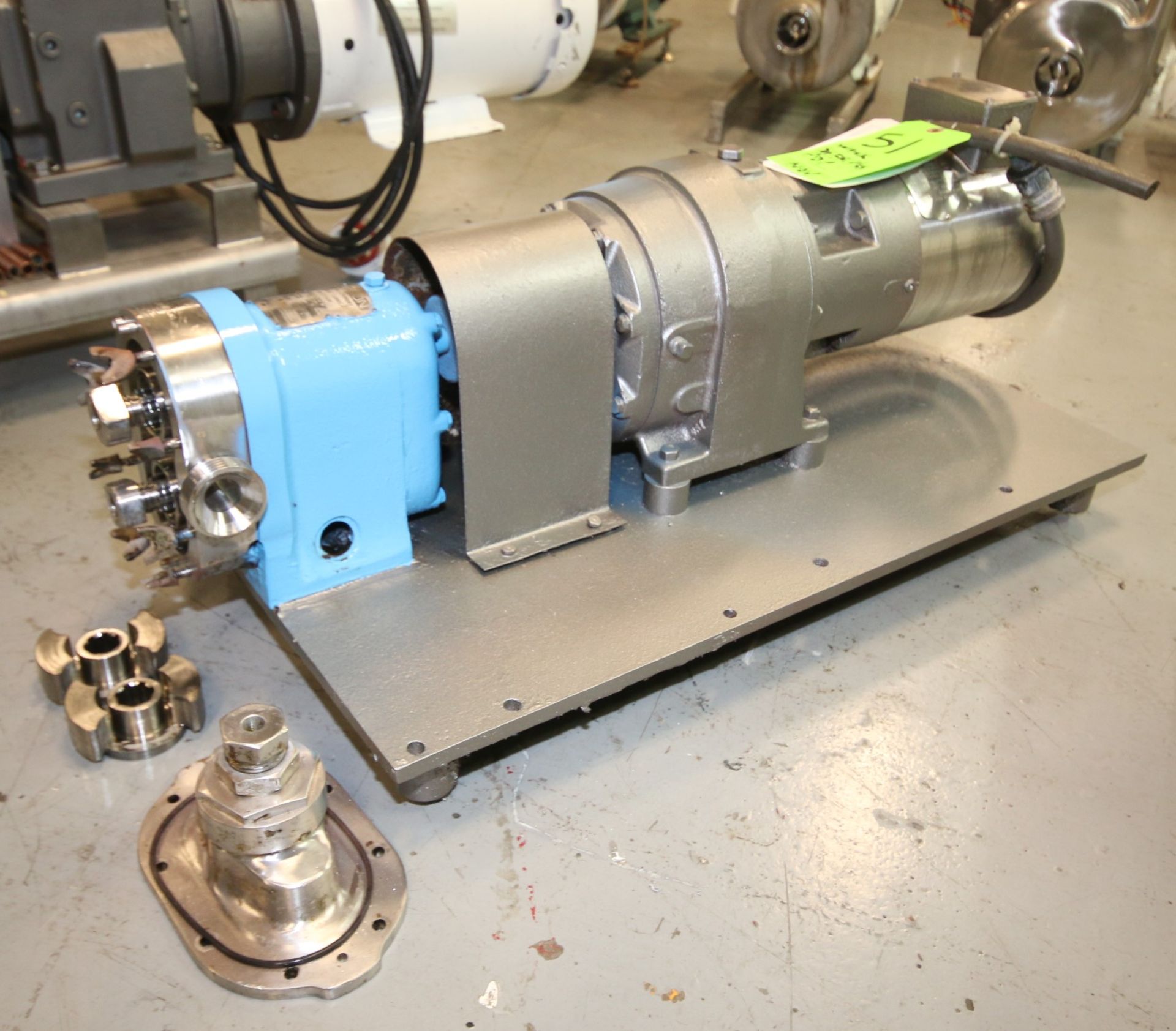 Waukesha Posive Displacement Pump, Size 16, S/N D0 75382 SS, 1.5" Threaded S/S head with S/S Rotors,