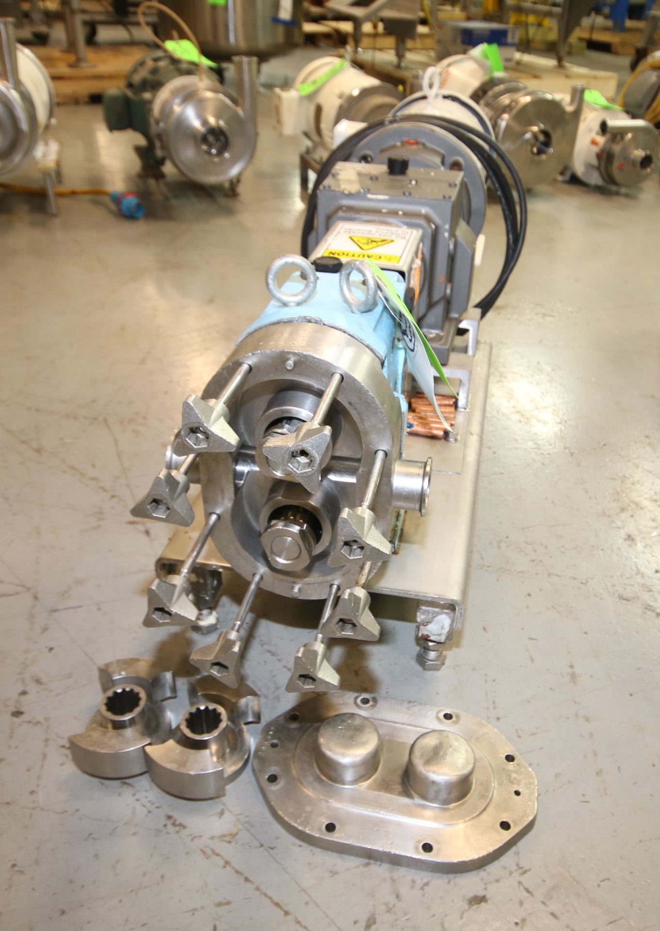 Waukesha Posive Displacement Pump 2012, Model 030 U1, S/N 1000002793745, 1.5" Clamp Type S/S Head - Image 2 of 7