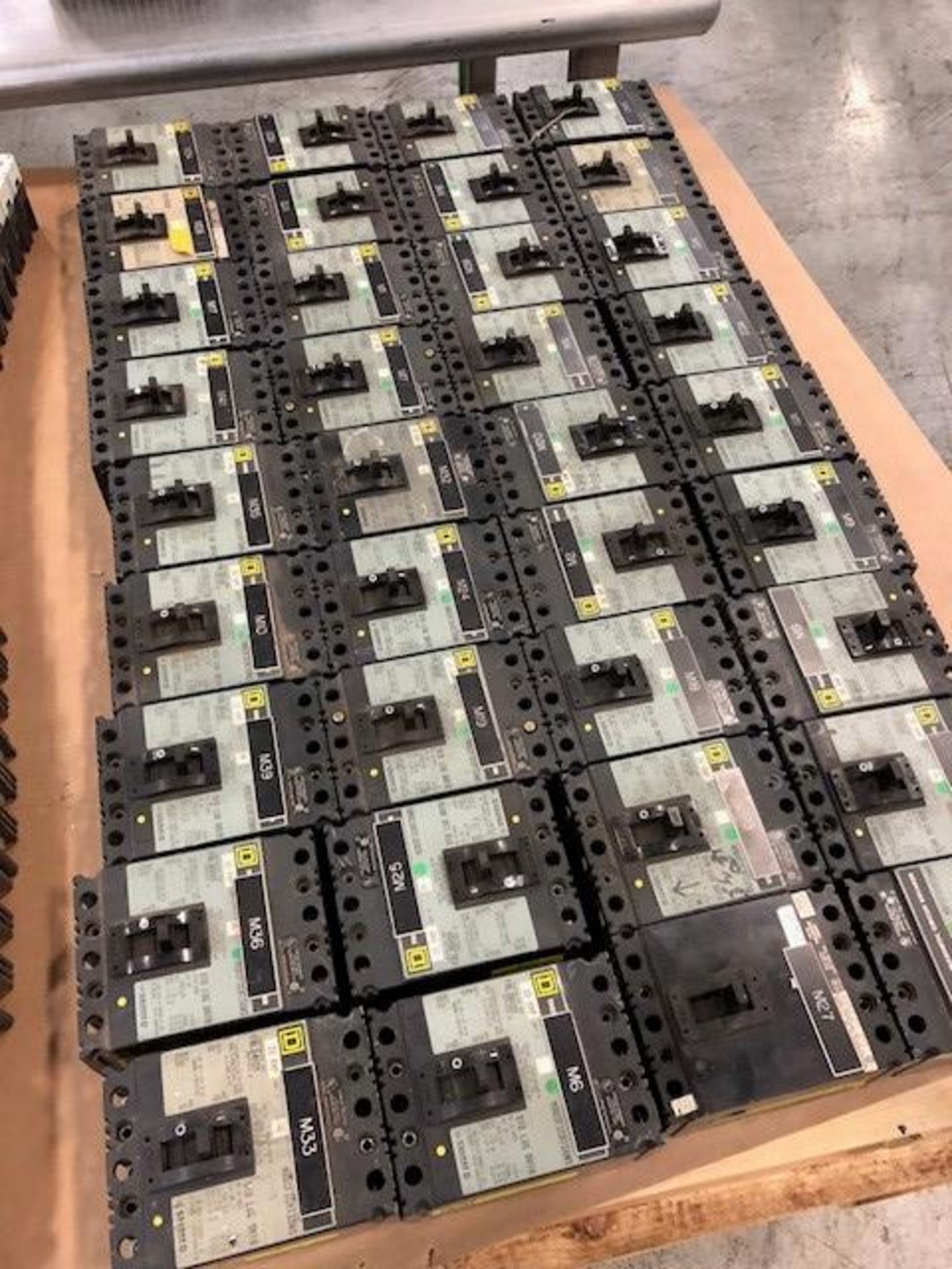 Square D Switches, 20-100 AMPS - Image 2 of 2