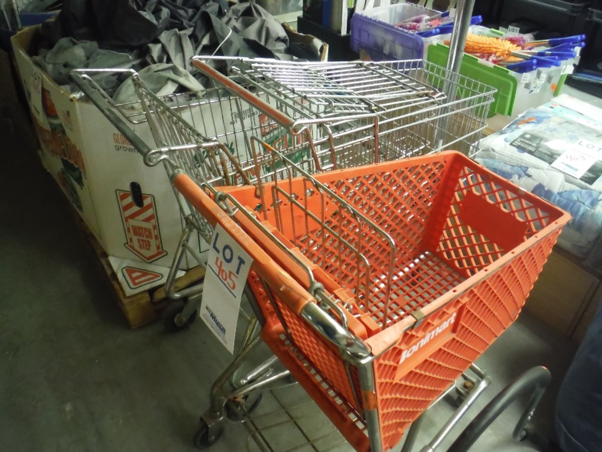 SHOPPING CARTS