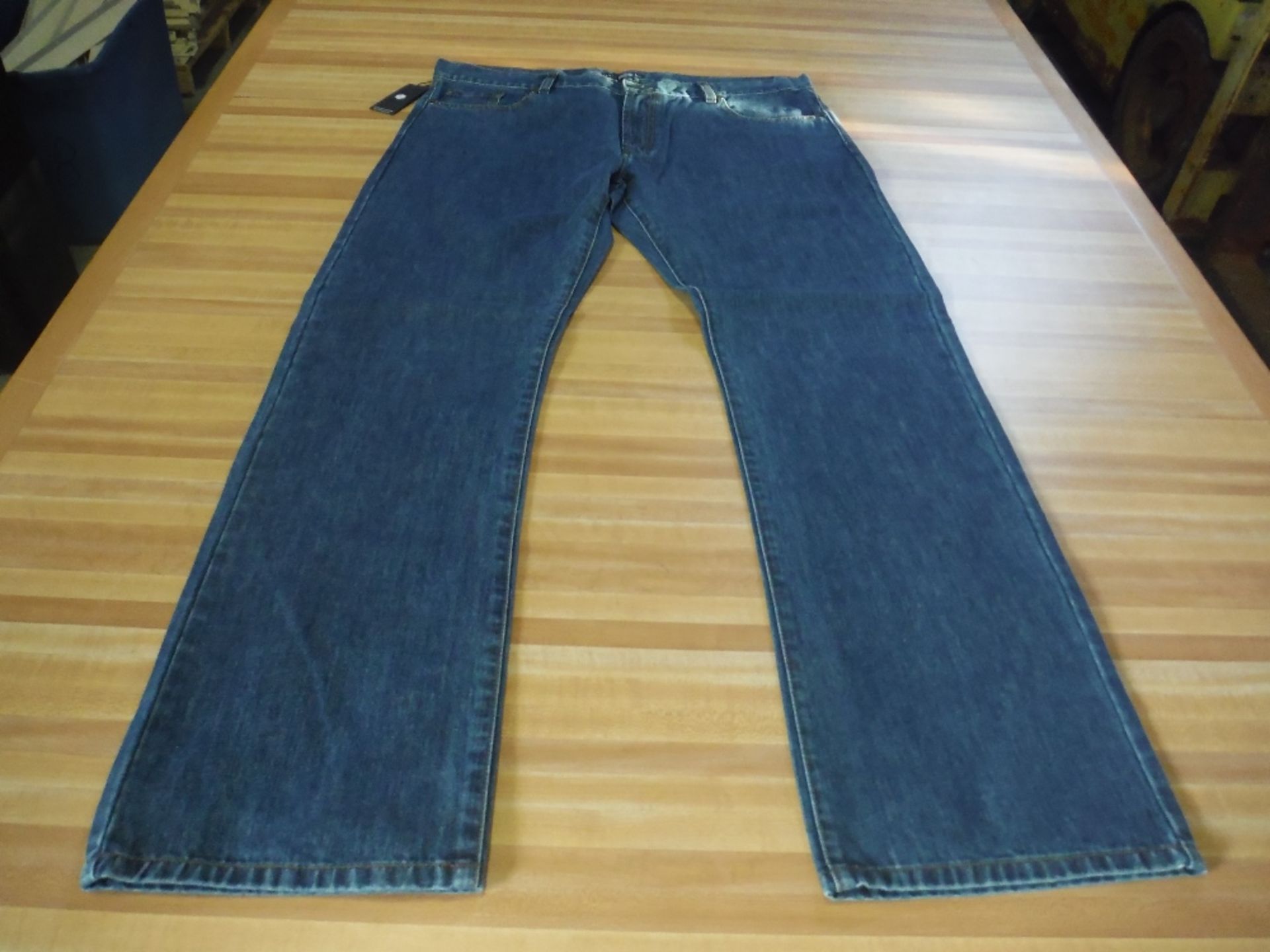 ''HORST''CLASSIC FIT MENS JEANS(LOT#22 TO 50 -SOLD AS ONE LOT OF 581 PAIRS SIZES: 32 TO 40 - Image 2 of 2