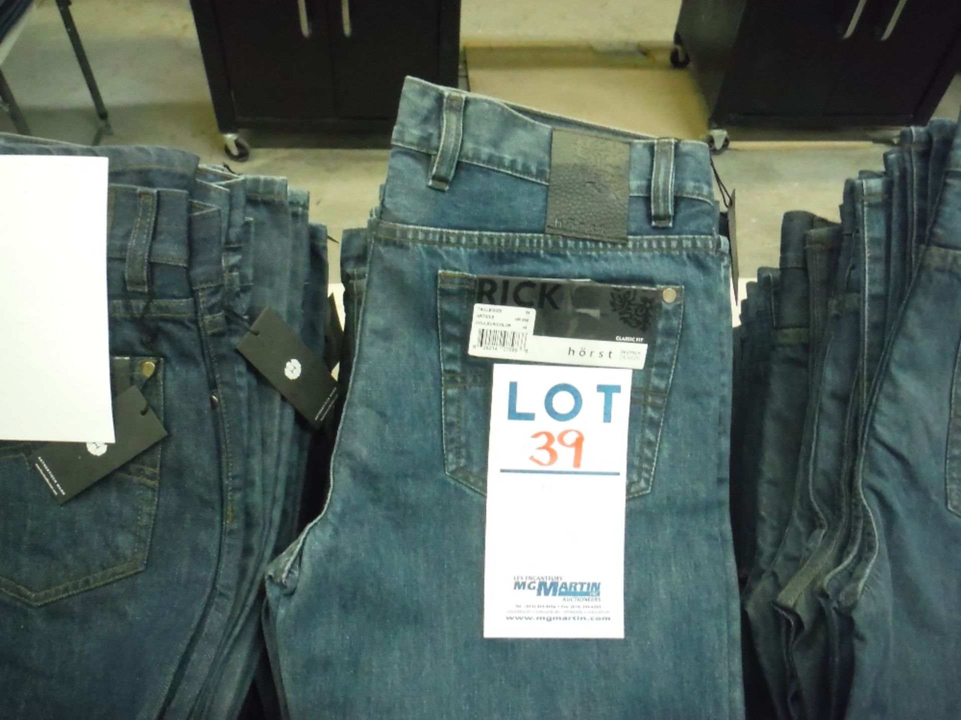 ''HORST''CLASSIC FIT MENS JEANS(LOT#22 TO 50 -SOLD AS ONE LOT OF 581 PAIRS SIZES: 32 TO 40 - Image 2 of 2