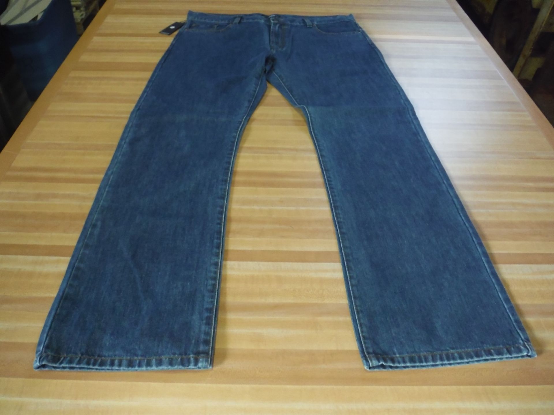 ''HORST''CLASSIC FIT MENS JEANS(LOT#22 TO 50 -SOLD AS ONE LOT OF 581 PAIRS SIZES: 32 TO 40