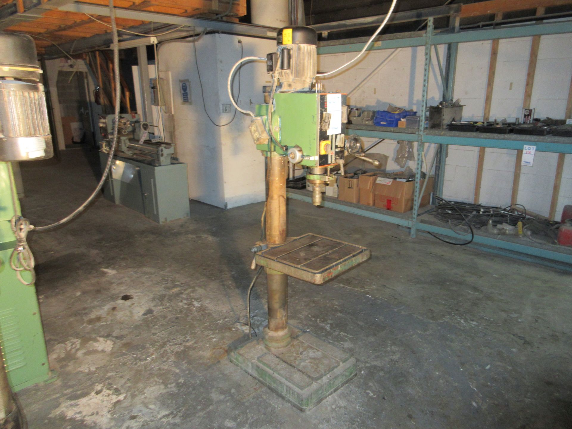 ''RONG FU'' MILL/DRILL PRESS MODEL RF-40HS, 1.5 HP, 115/230 VOLTS, 60 HZ, 1 PHASE - Bild 2 aus 6