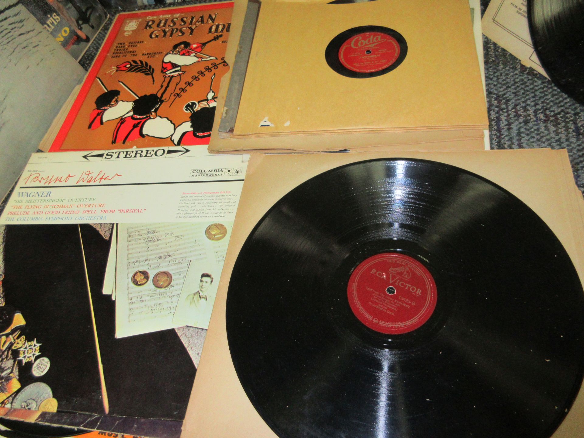 LOT OF ASSORTED MUSIC VINYLS (80 PIECES) - SPEED 33 1/3 , ETC. - Image 3 of 4