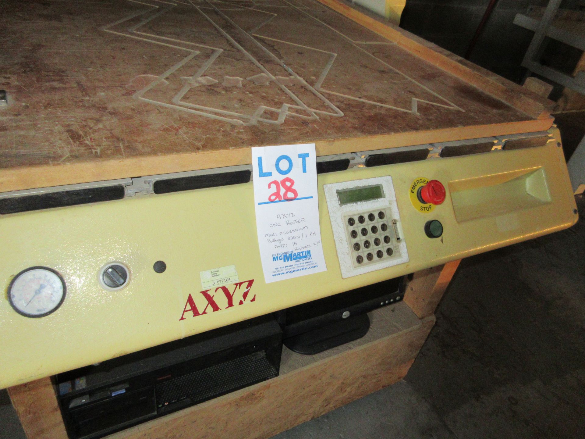 ''AXYZ'' CNC ROUTER MODEL: MILLENIUM - 220 VOLTS, 1 PHASE, 15 AMP,3.0 KILOWATTS - Bild 4 aus 8